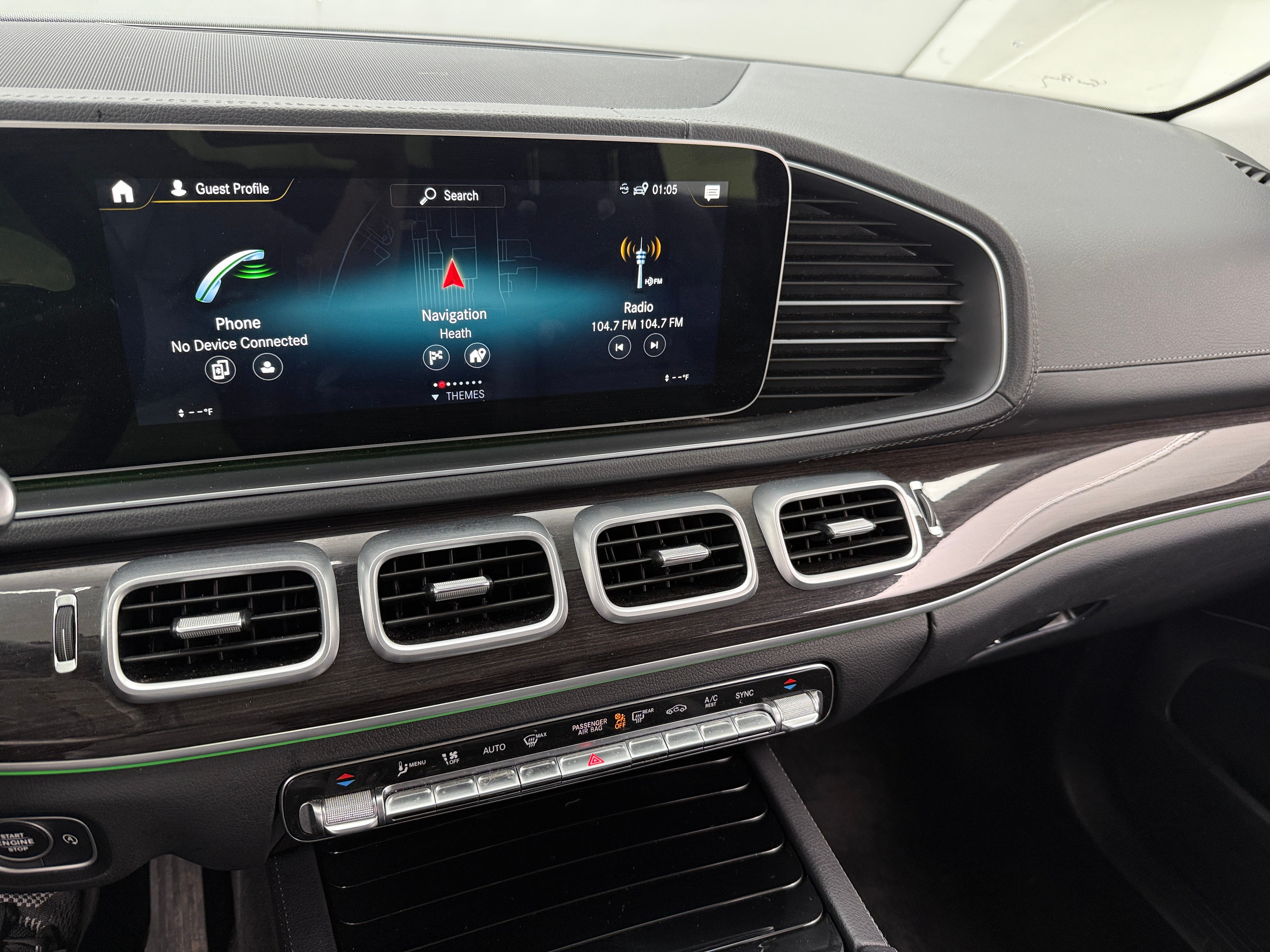 2023 Mercedes-Benz GLS 450 4MATIC 3