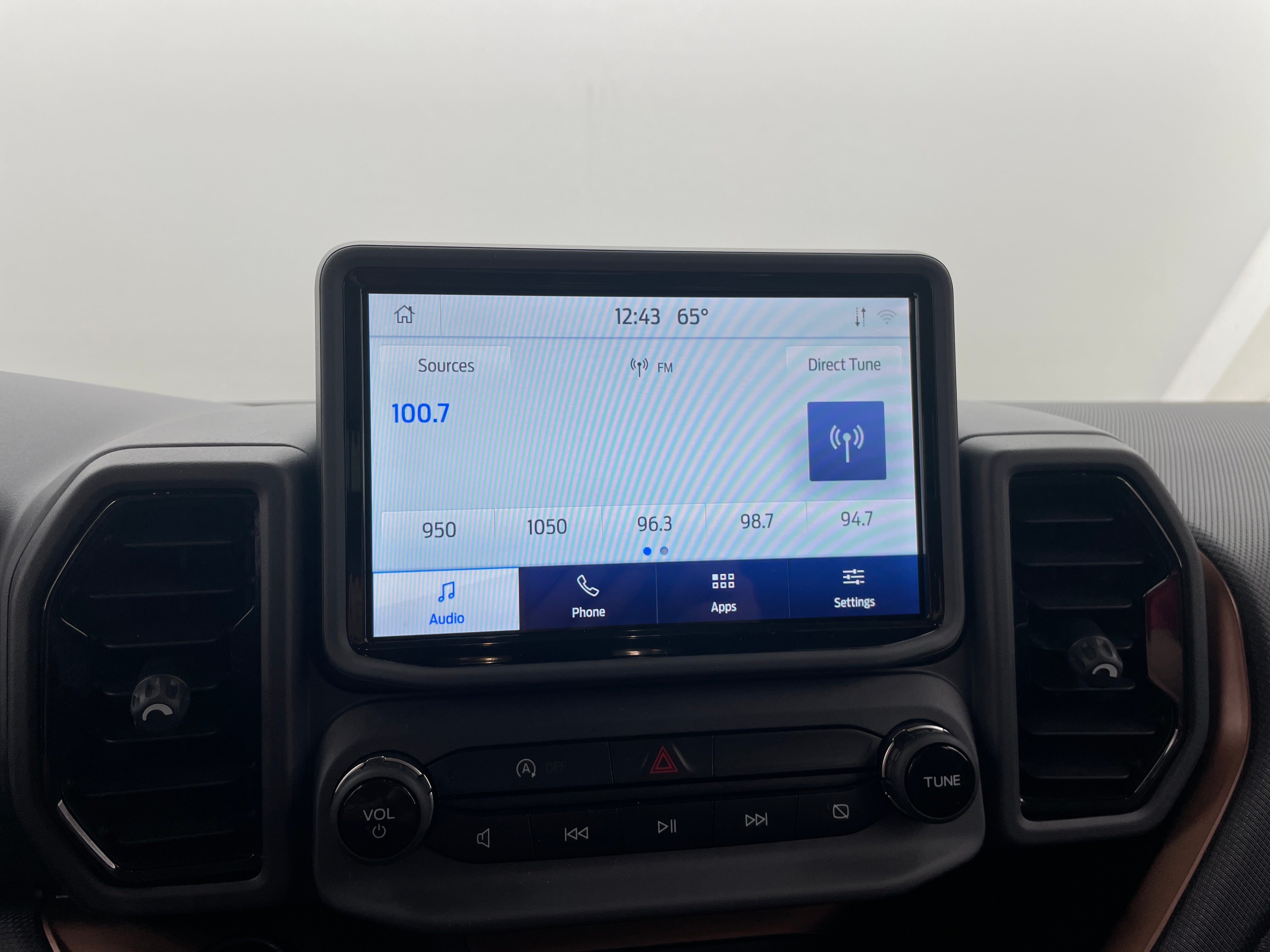 2021 Ford Bronco Sport Outer Banks 3