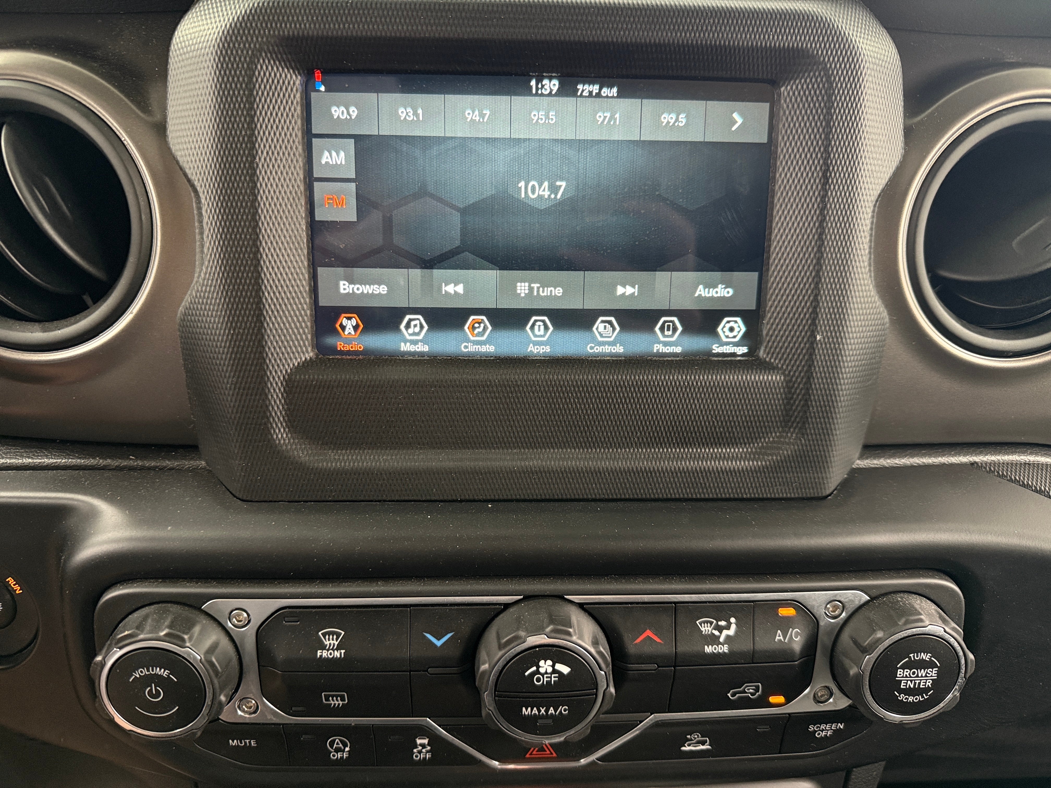 2022 Jeep Gladiator Willys 4