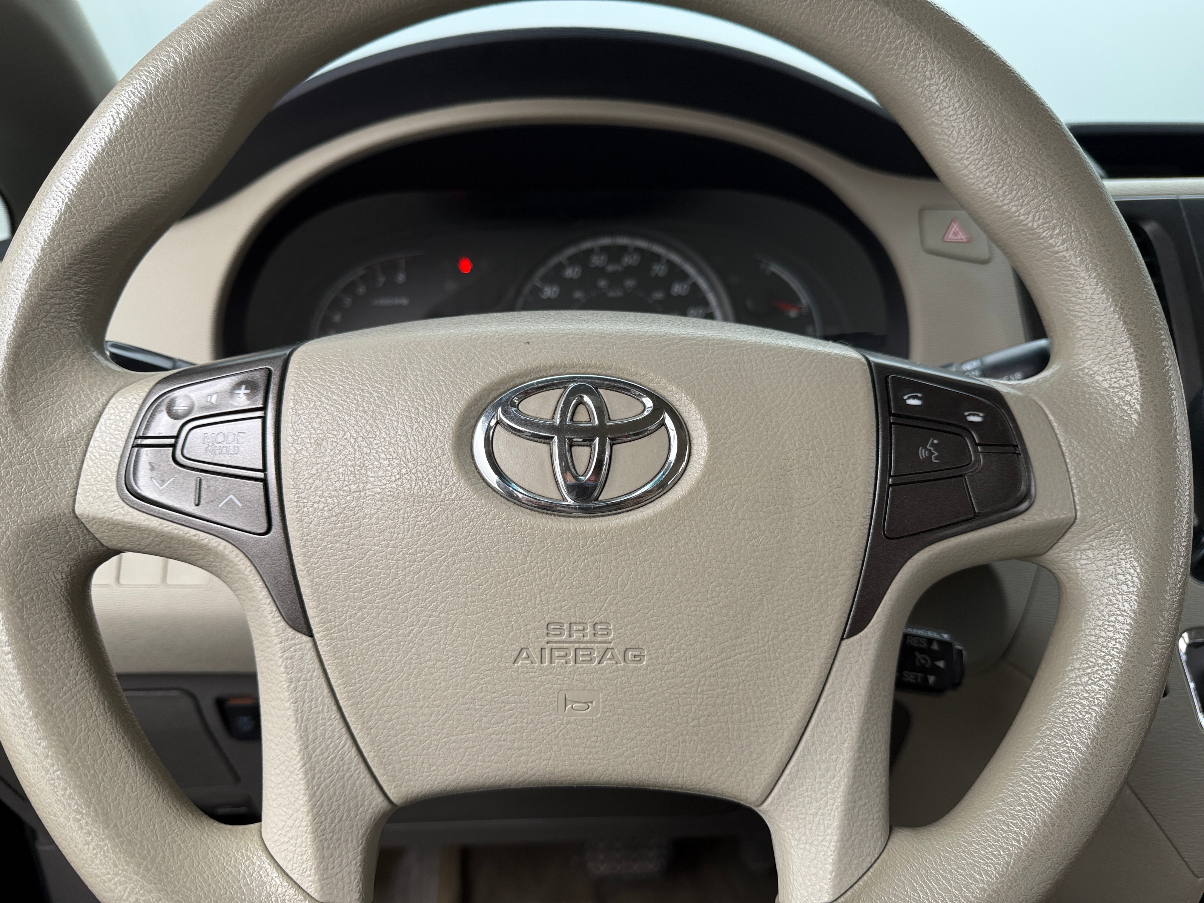2013 Toyota Sienna LE 5