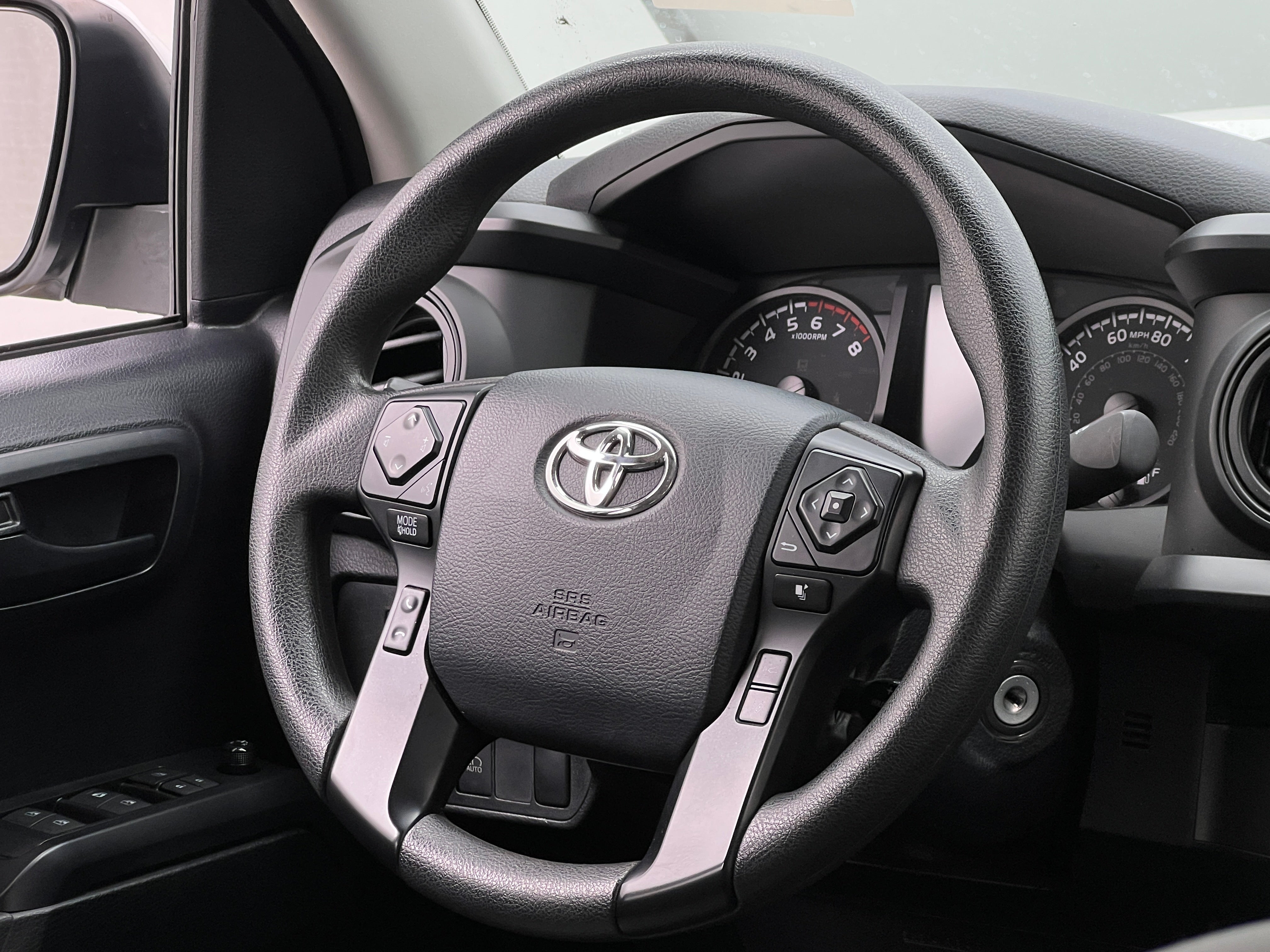 2020 Toyota Tacoma SR5 5