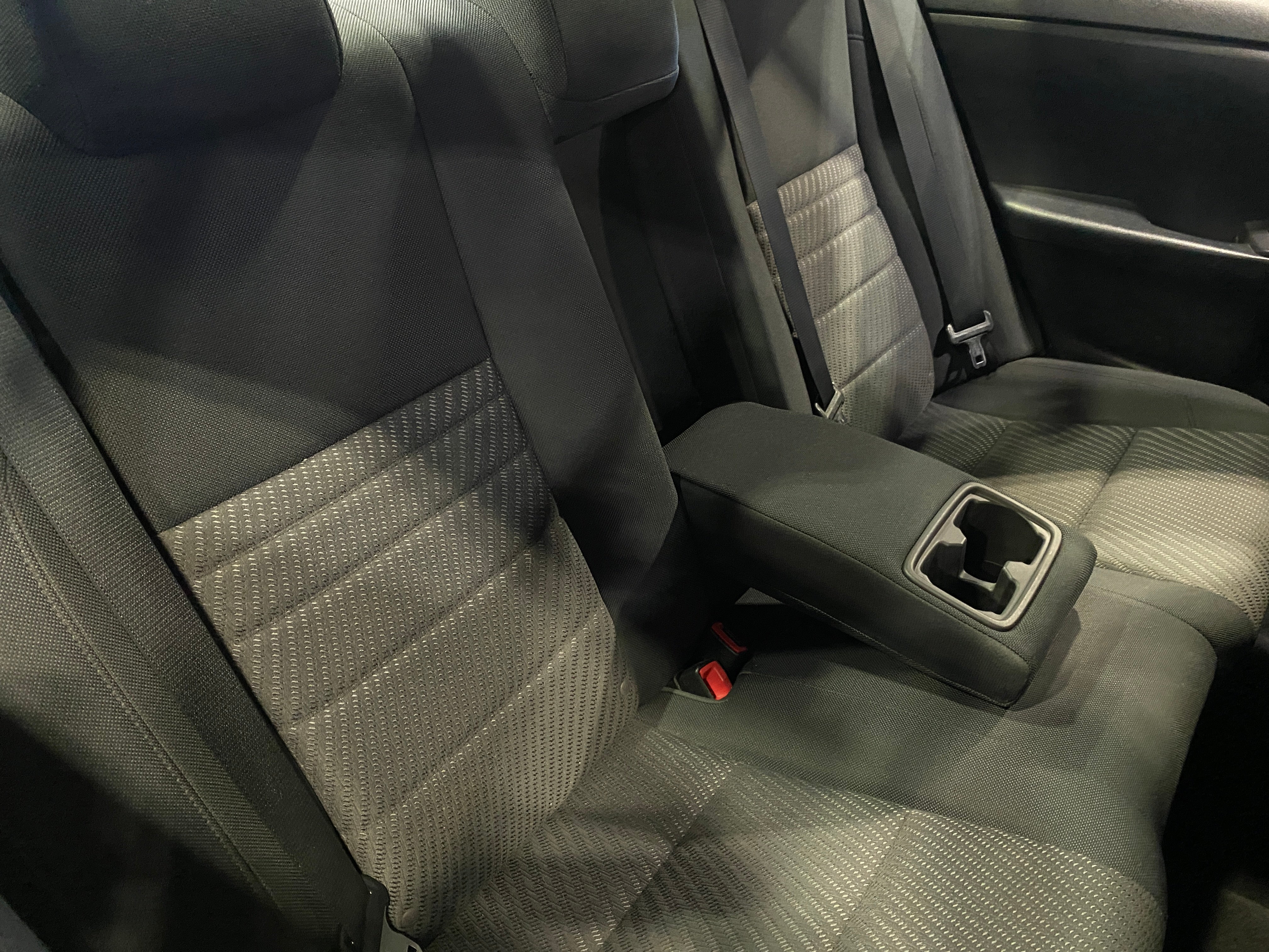 2016 Toyota Camry LE 6