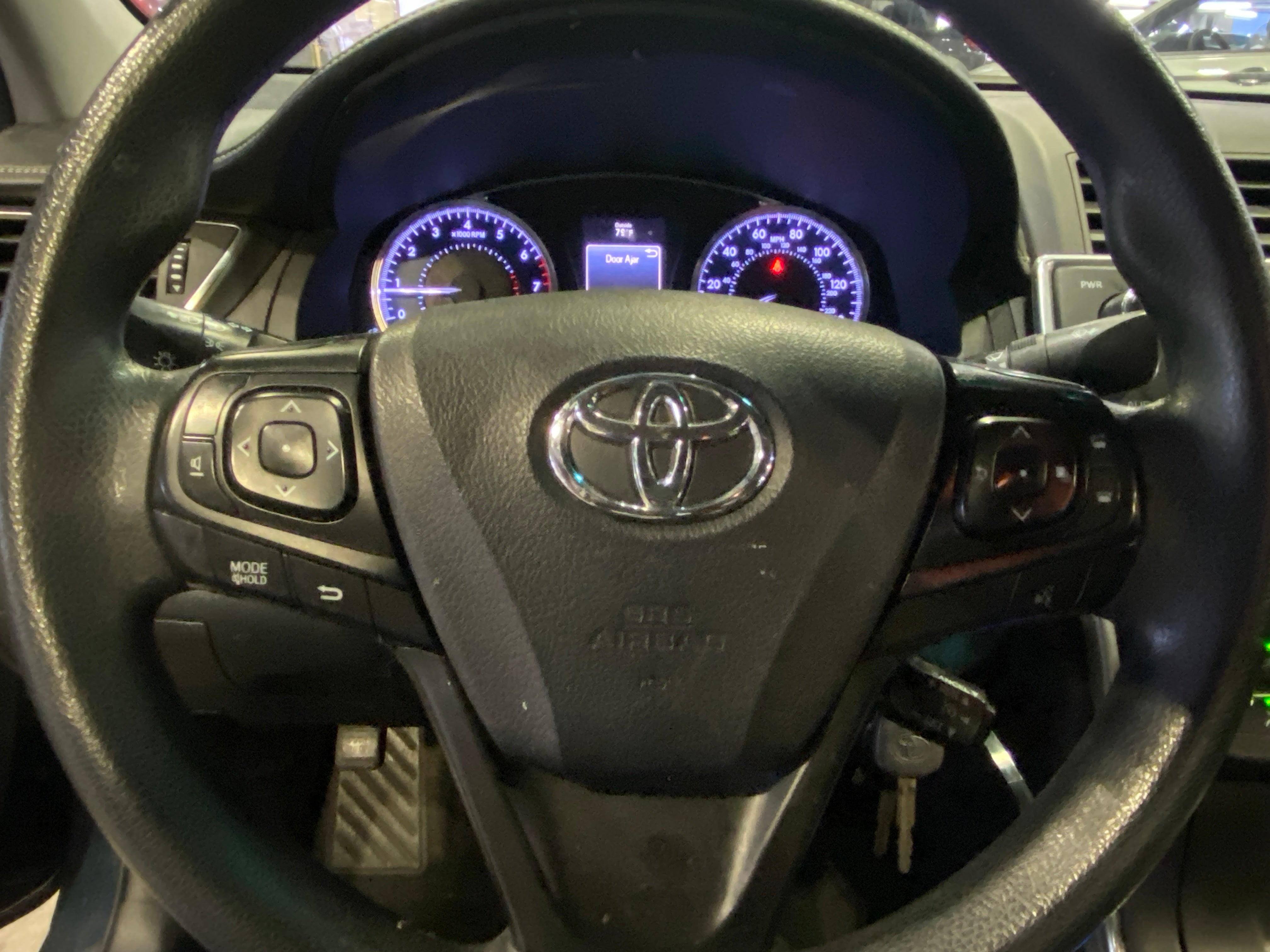 2016 Toyota Camry LE 5