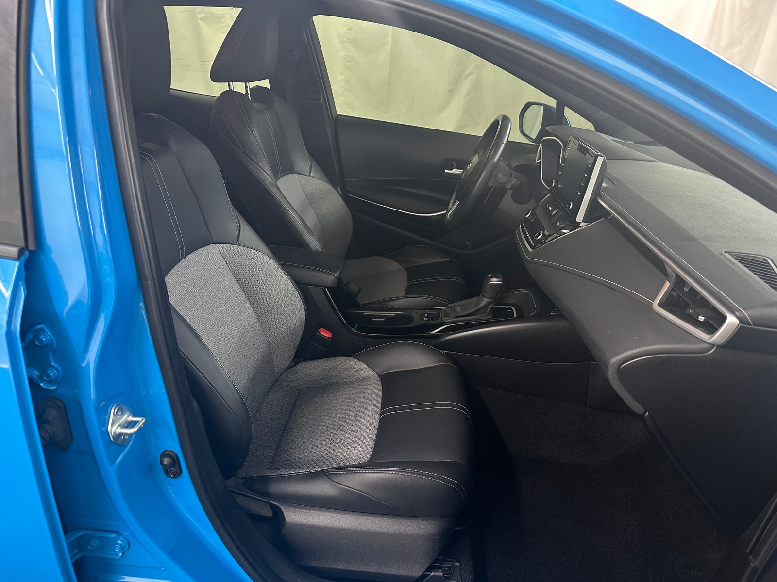 Thumbnail: 2021 Toyota Corolla - 2