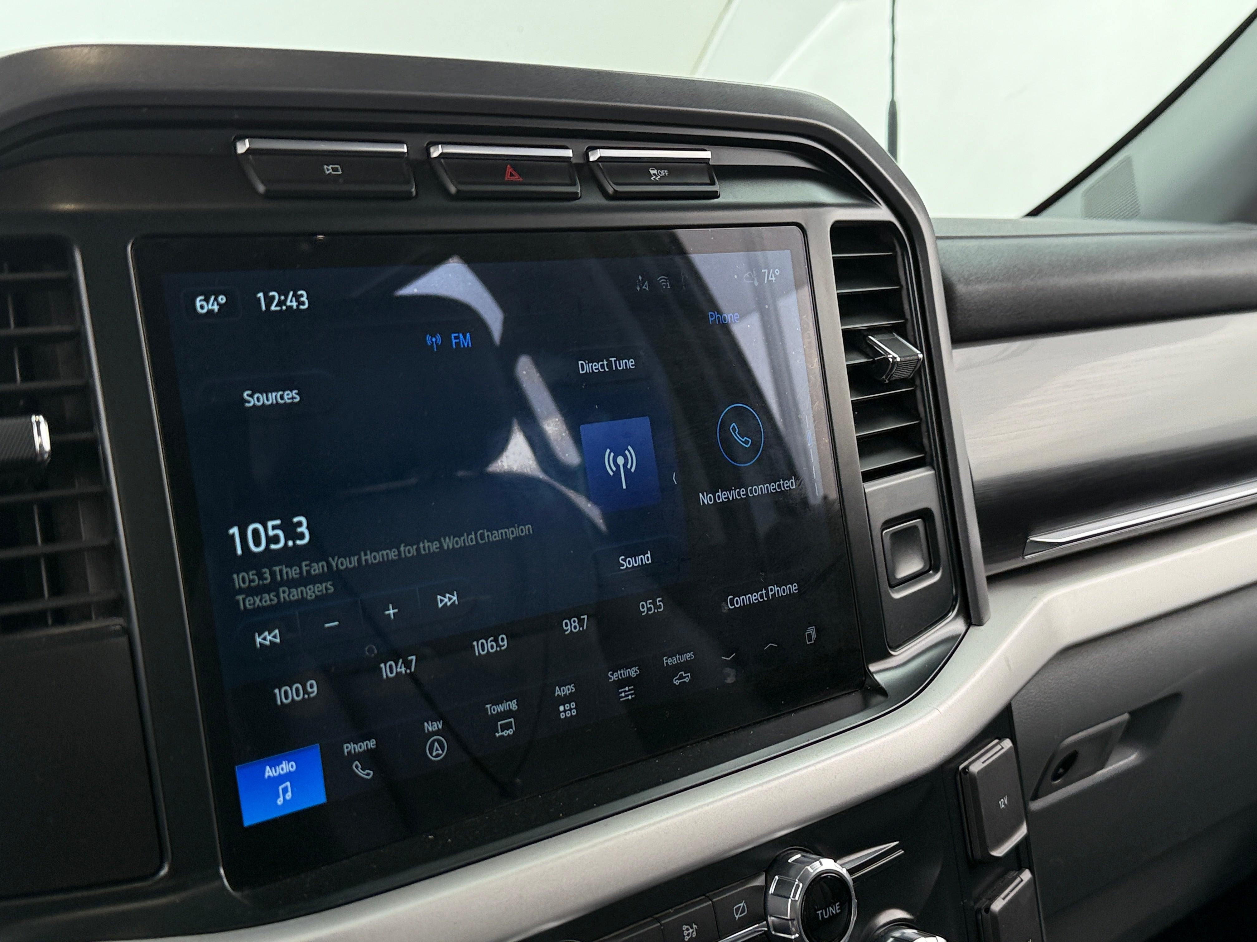2022 Ford F-150 Lightning Pro 3