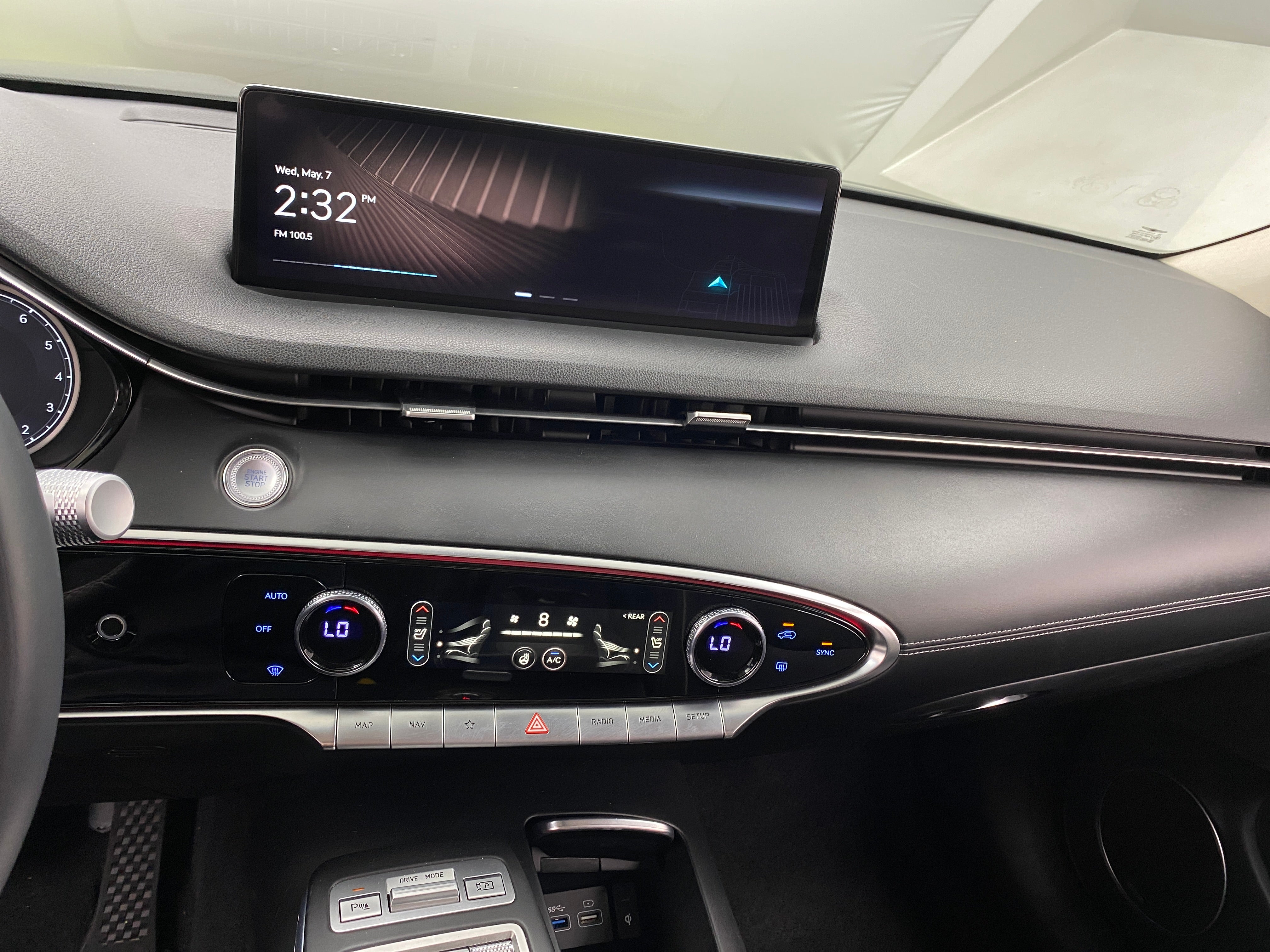 2022 Genesis GV70 Standard 3