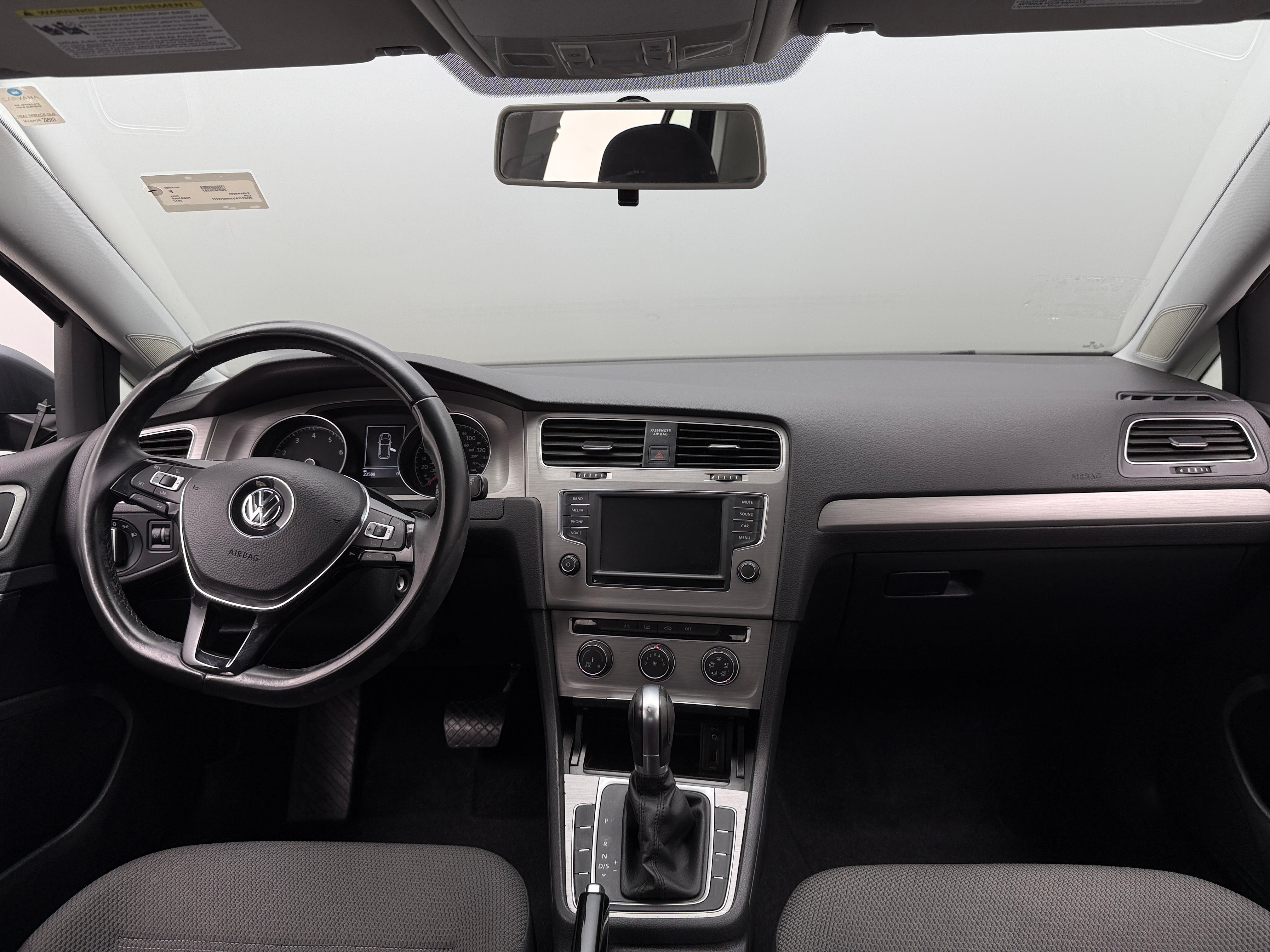 2017 Volkswagen Golf S 3