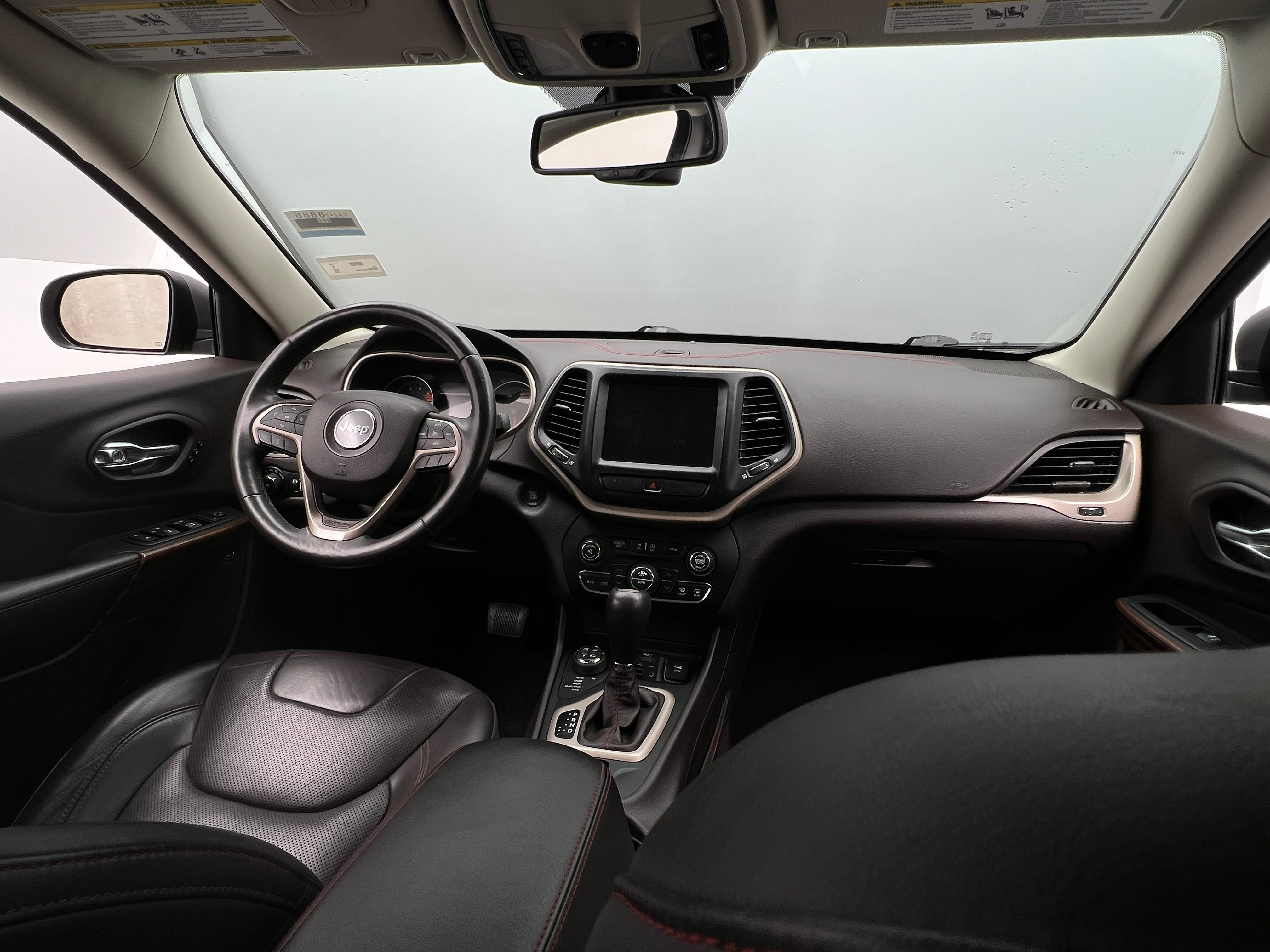 2016 Jeep Cherokee Trailhawk 2