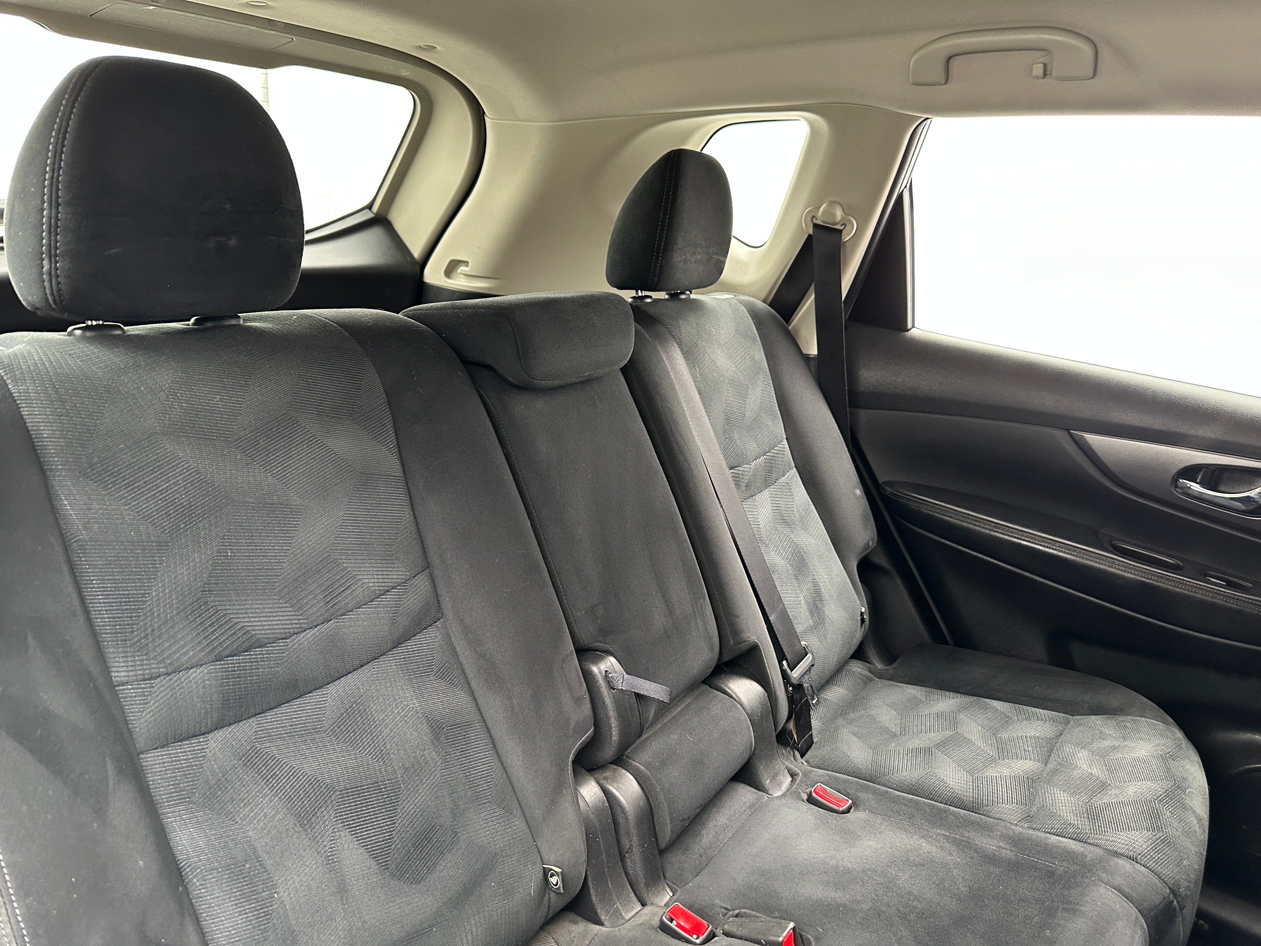 2016 Nissan Rogue S 6