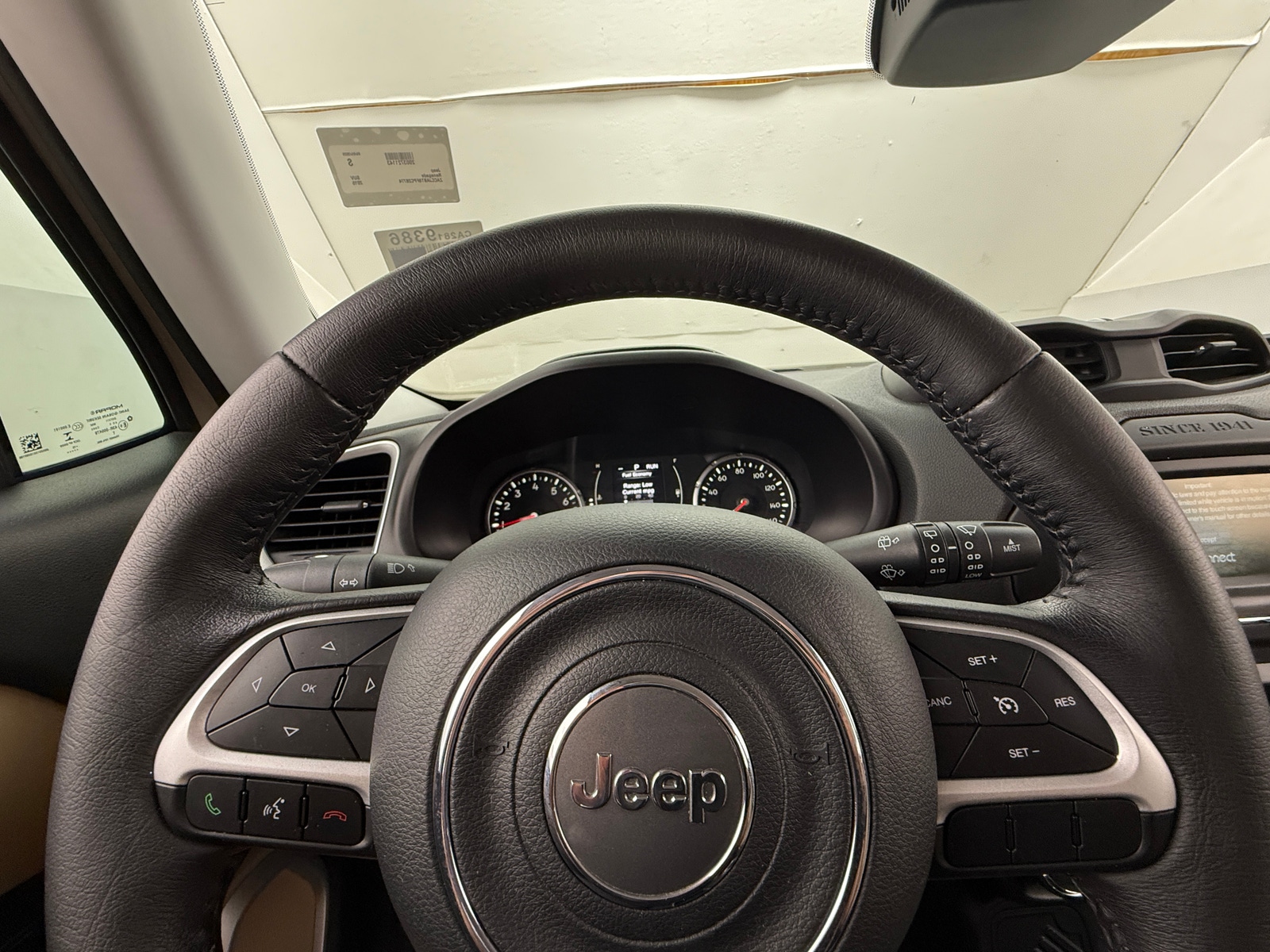 Thumbnail: 2015 Jeep Renegade - 5