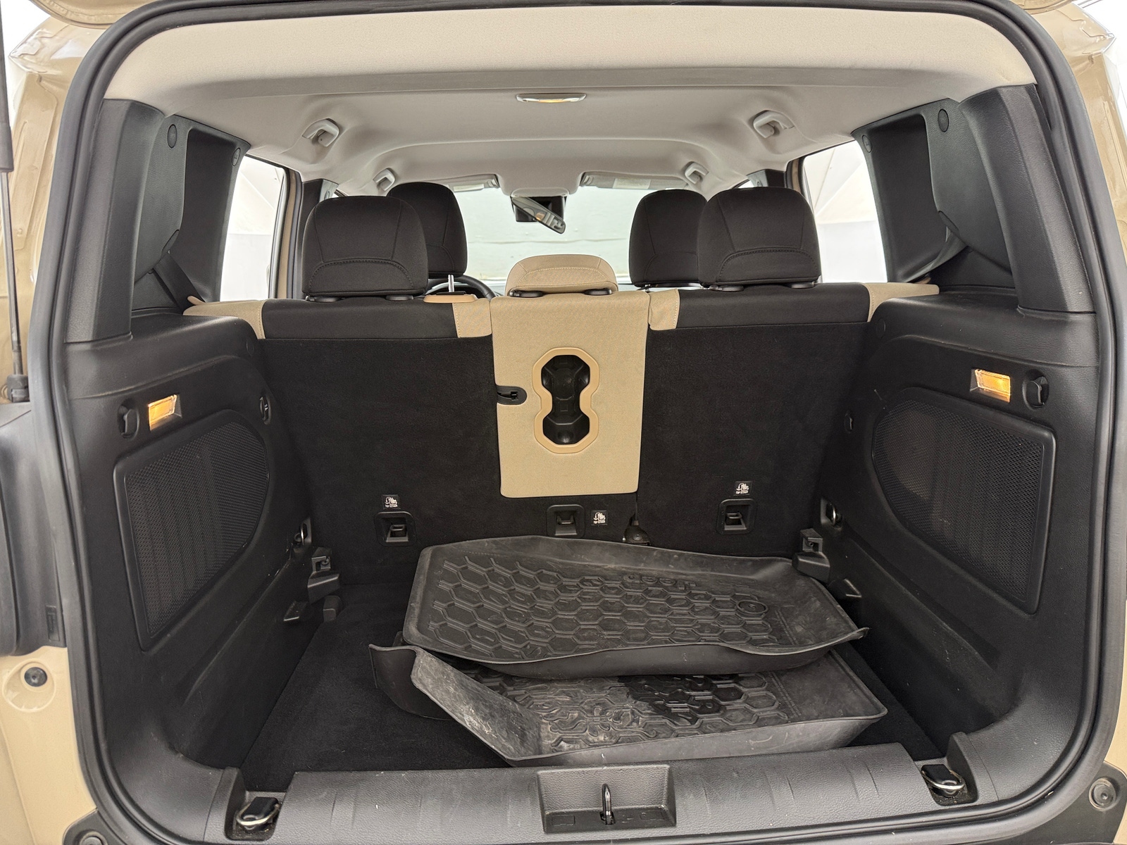 Thumbnail: 2015 Jeep Renegade - 7