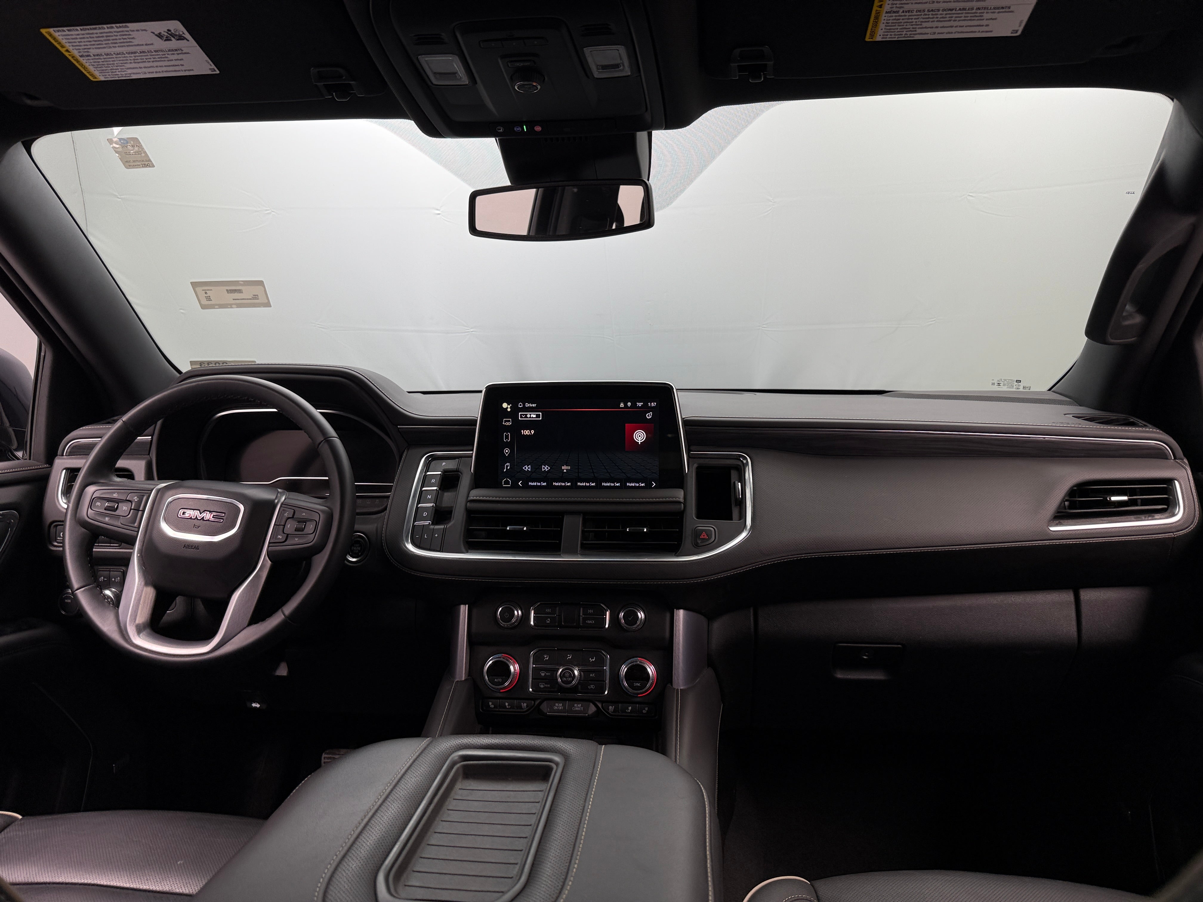 2024 GMC Yukon SLT 2