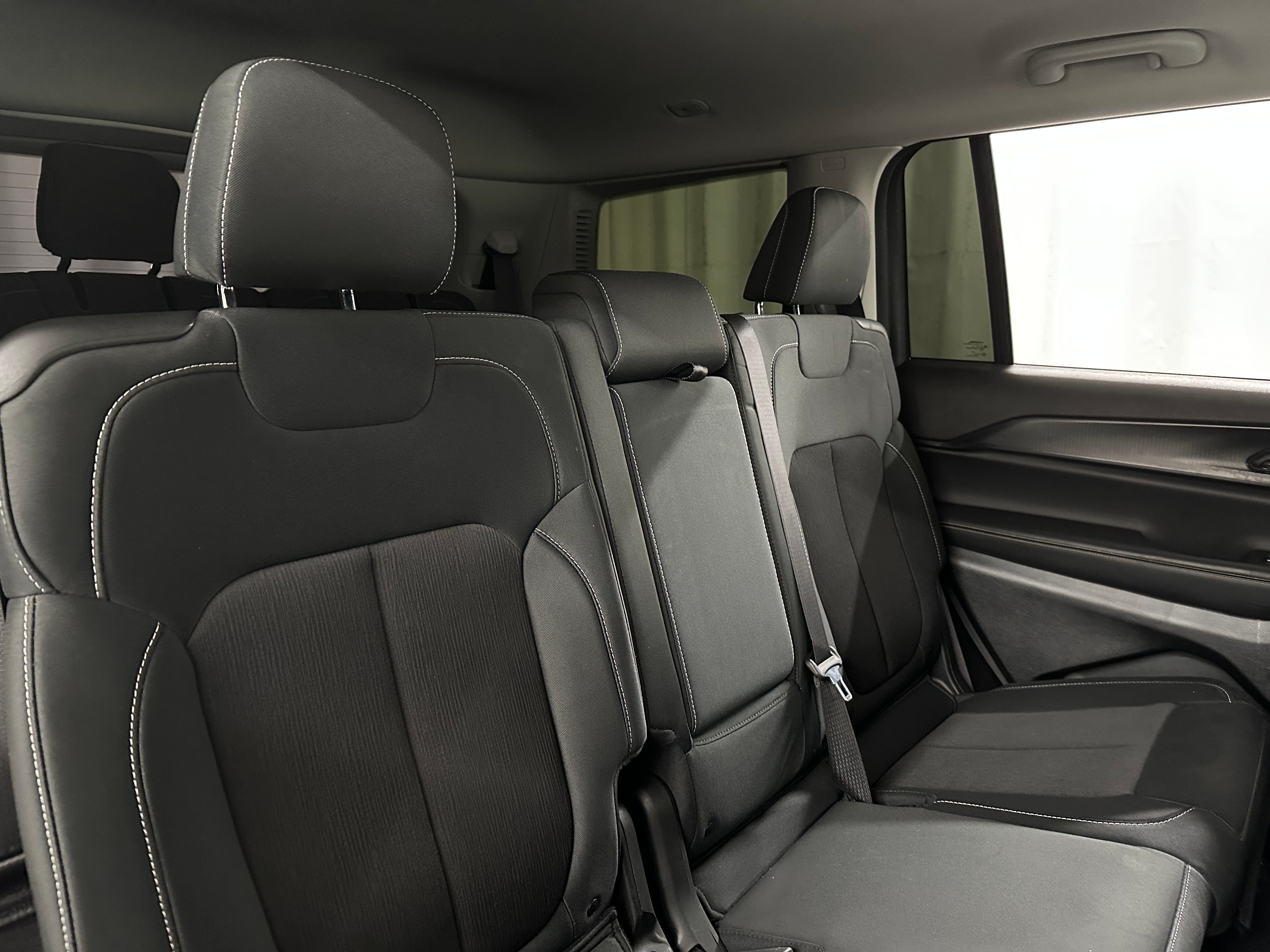 2023 Jeep Grand Cherokee L Laredo 6