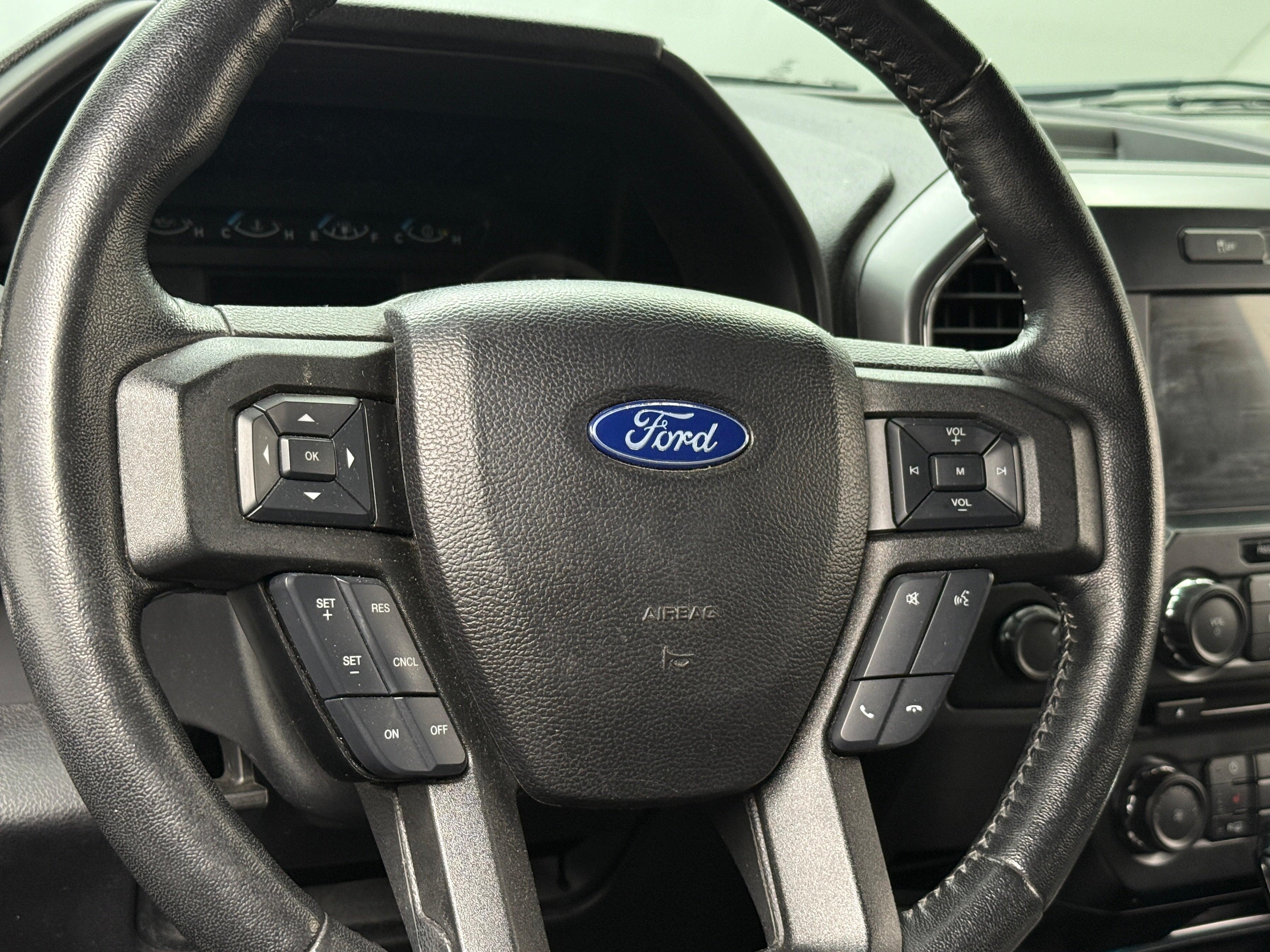 2017 Ford Econoline E-150 5