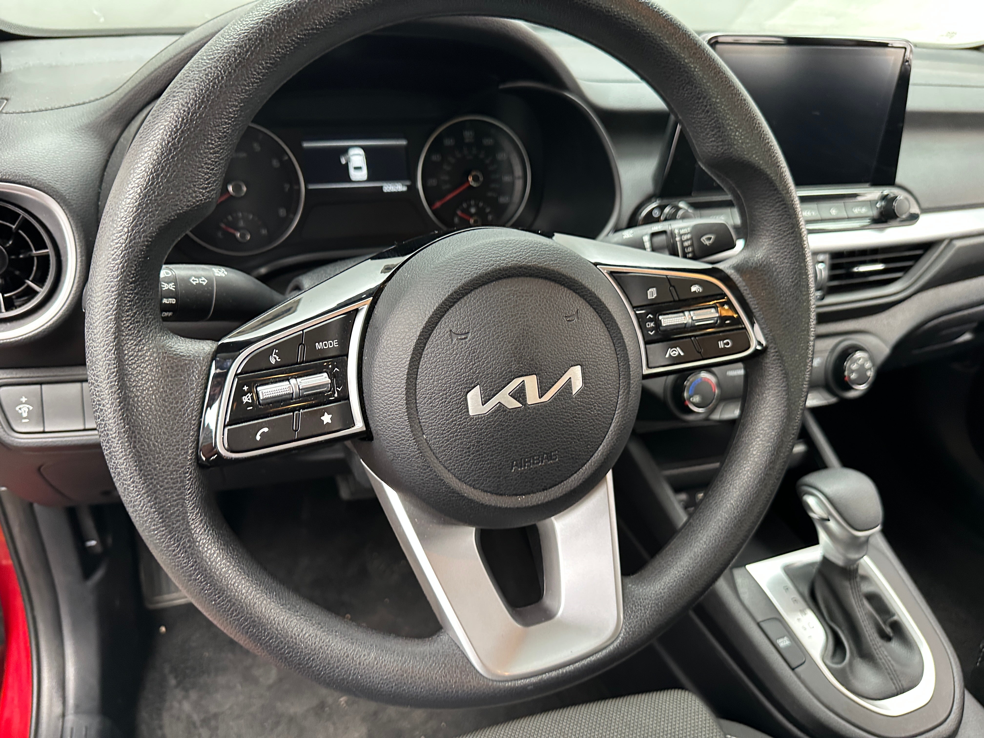 2024 Kia Forte LXS 5