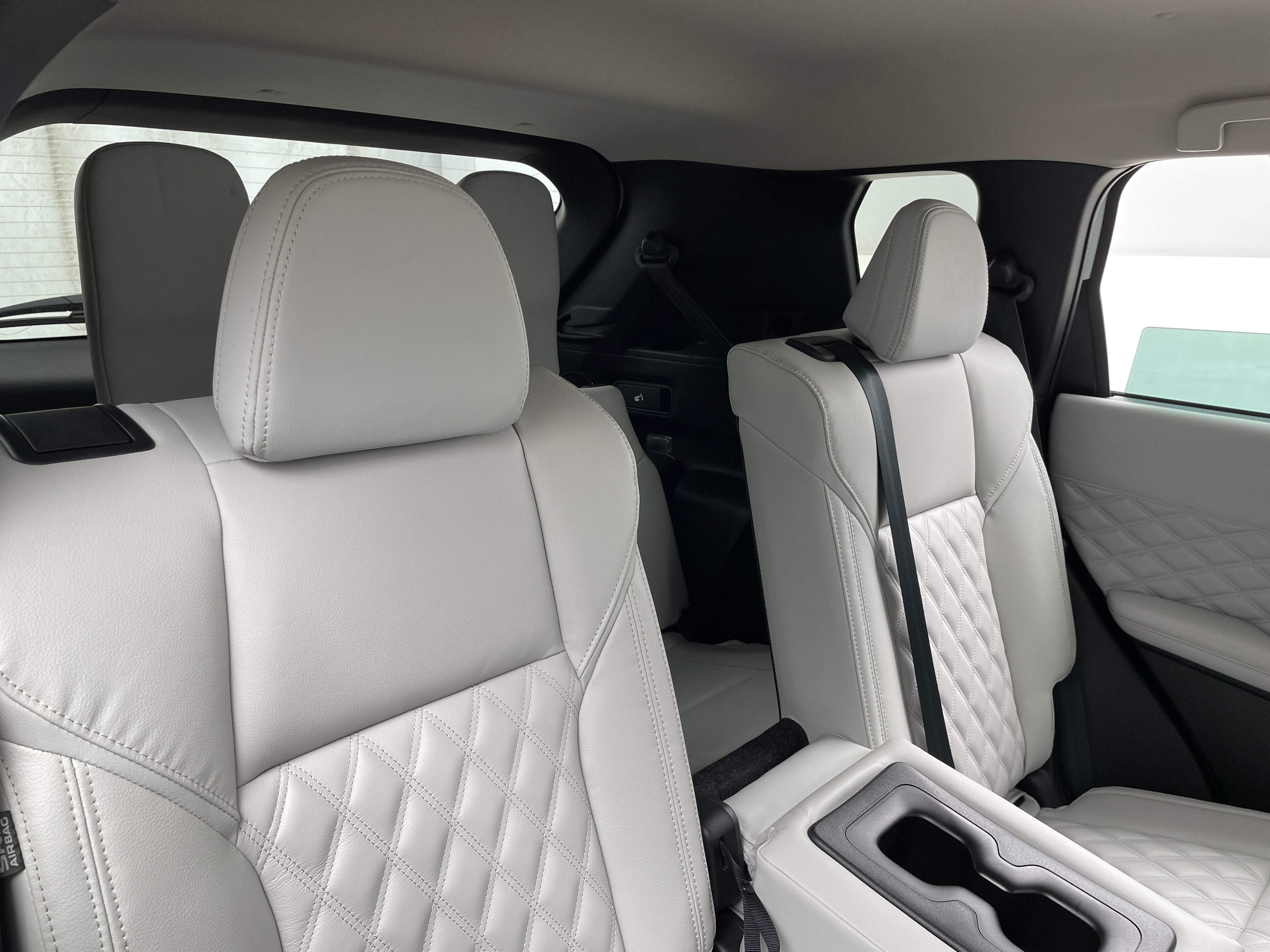 2023 Mitsubishi Outlander SEL 5