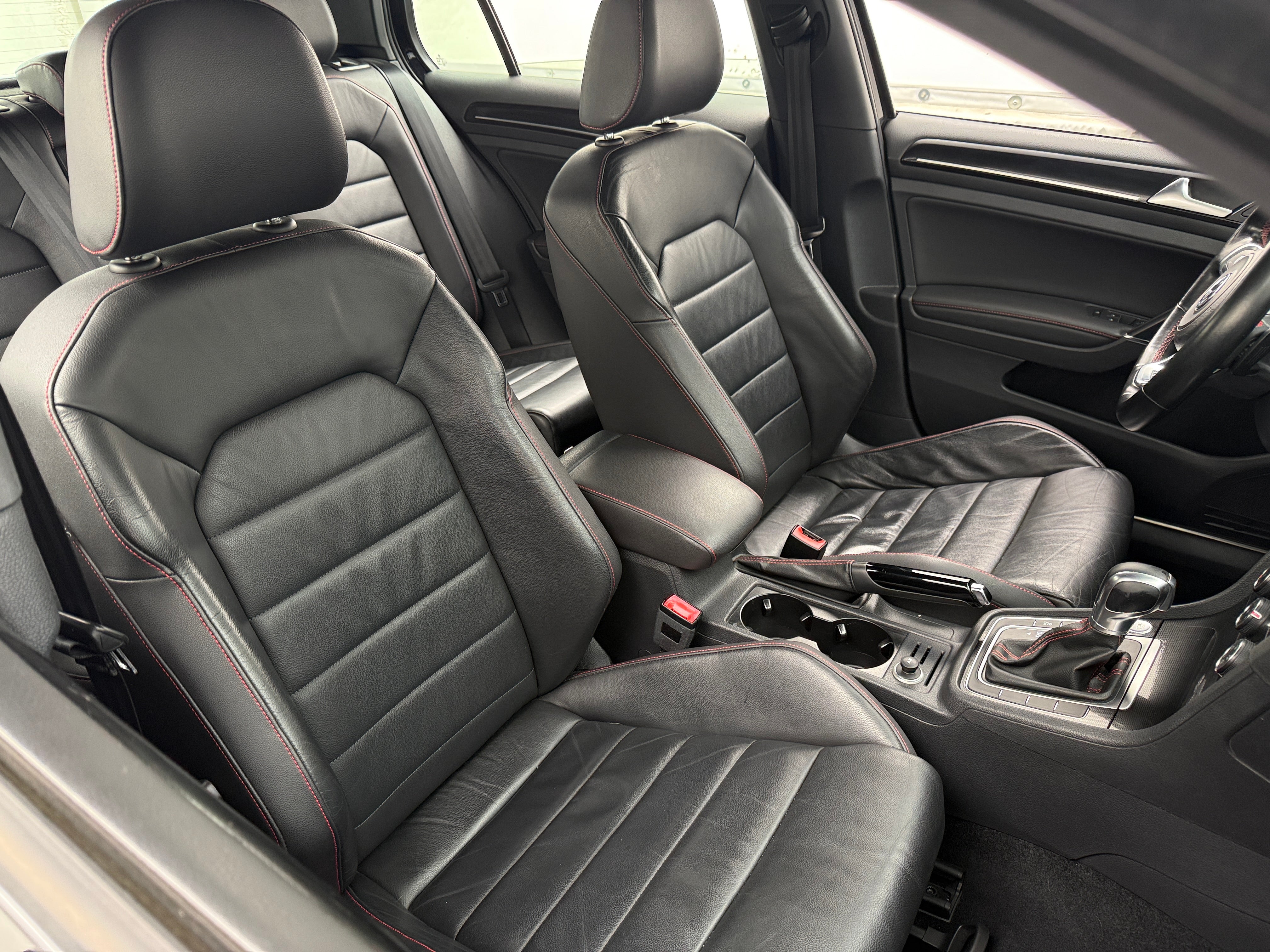 2015 Volkswagen Golf GTI SE 2