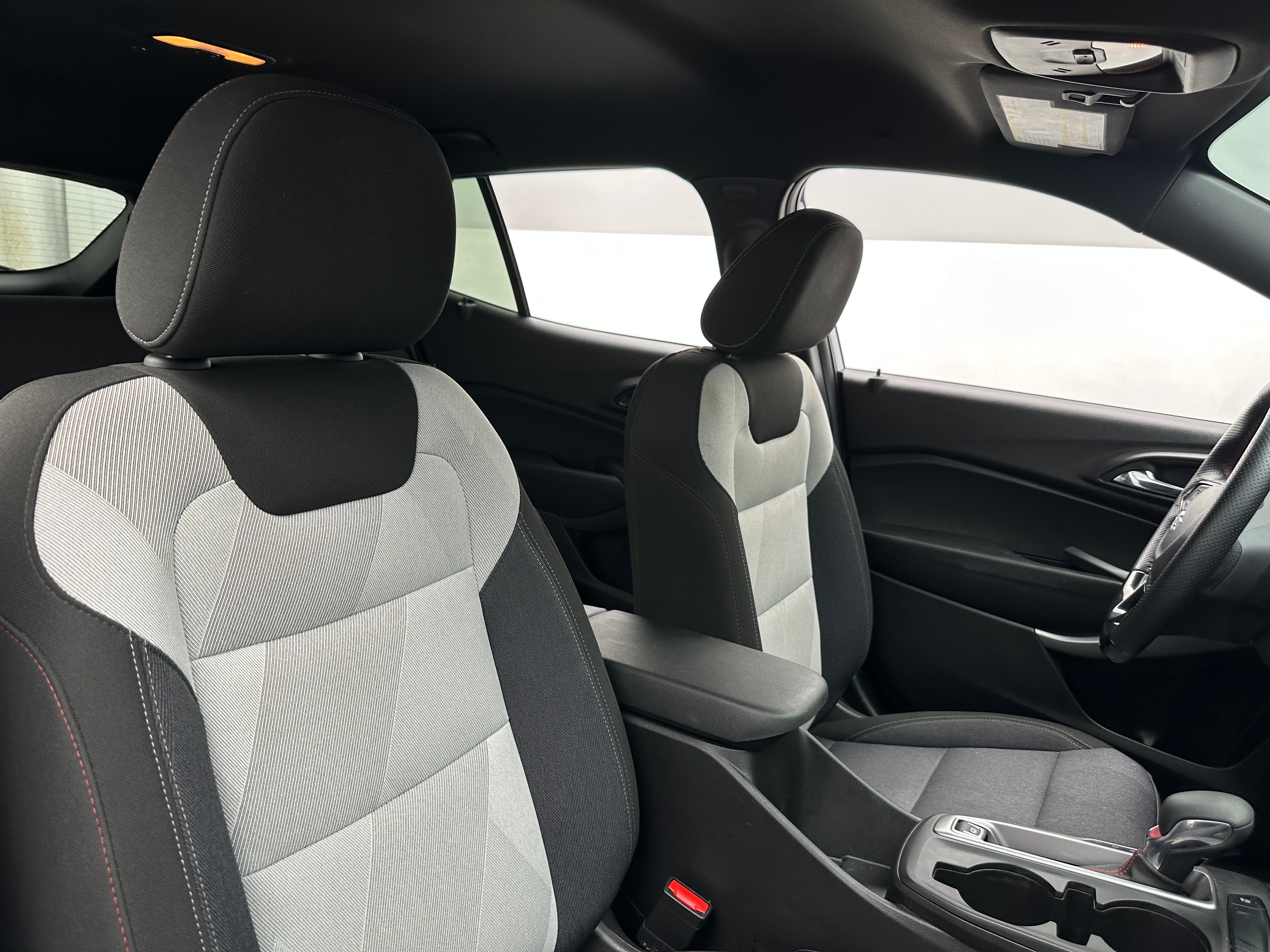 2024 Chevrolet Trax RS 2