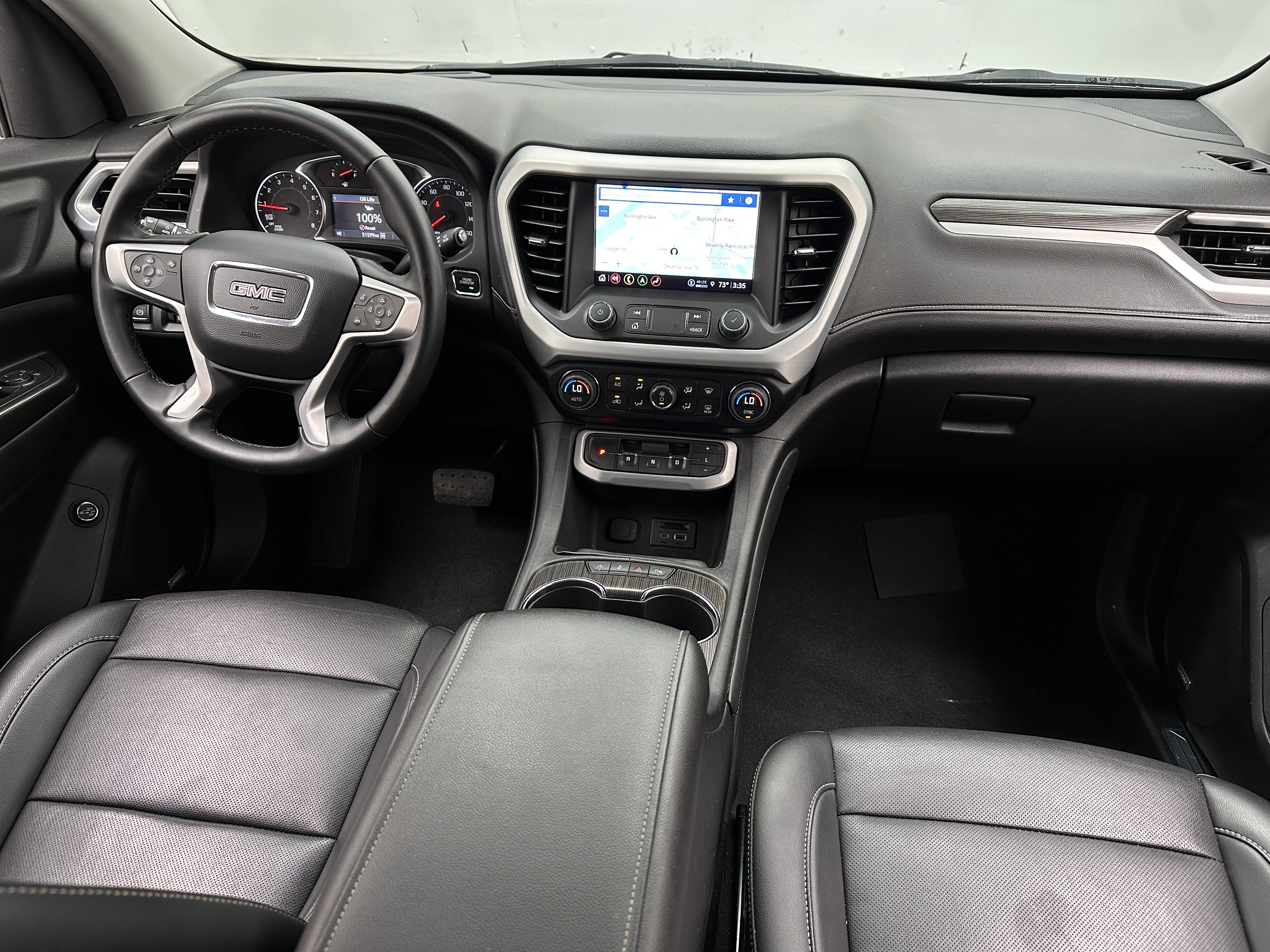 2023 GMC Acadia SLT 2