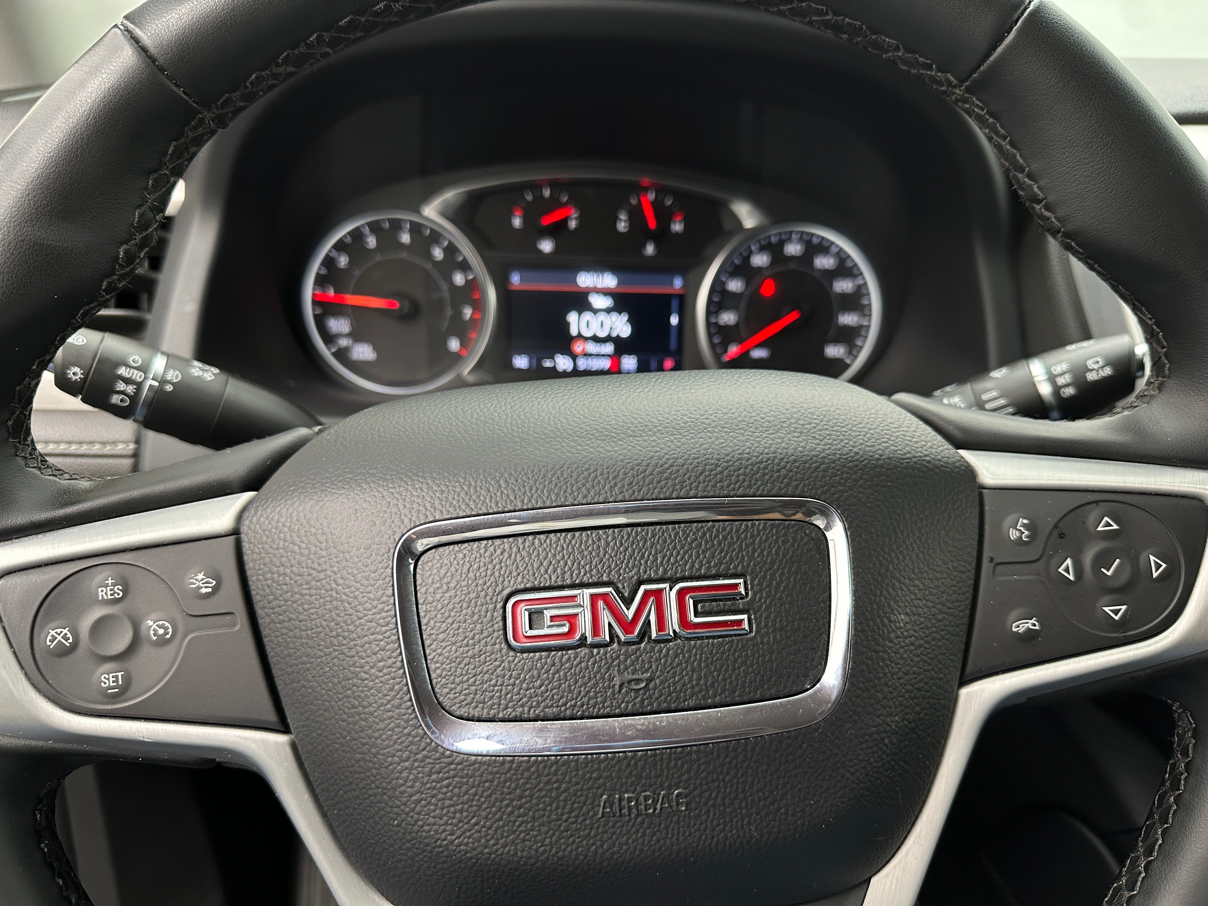 2023 GMC Acadia SLT 4