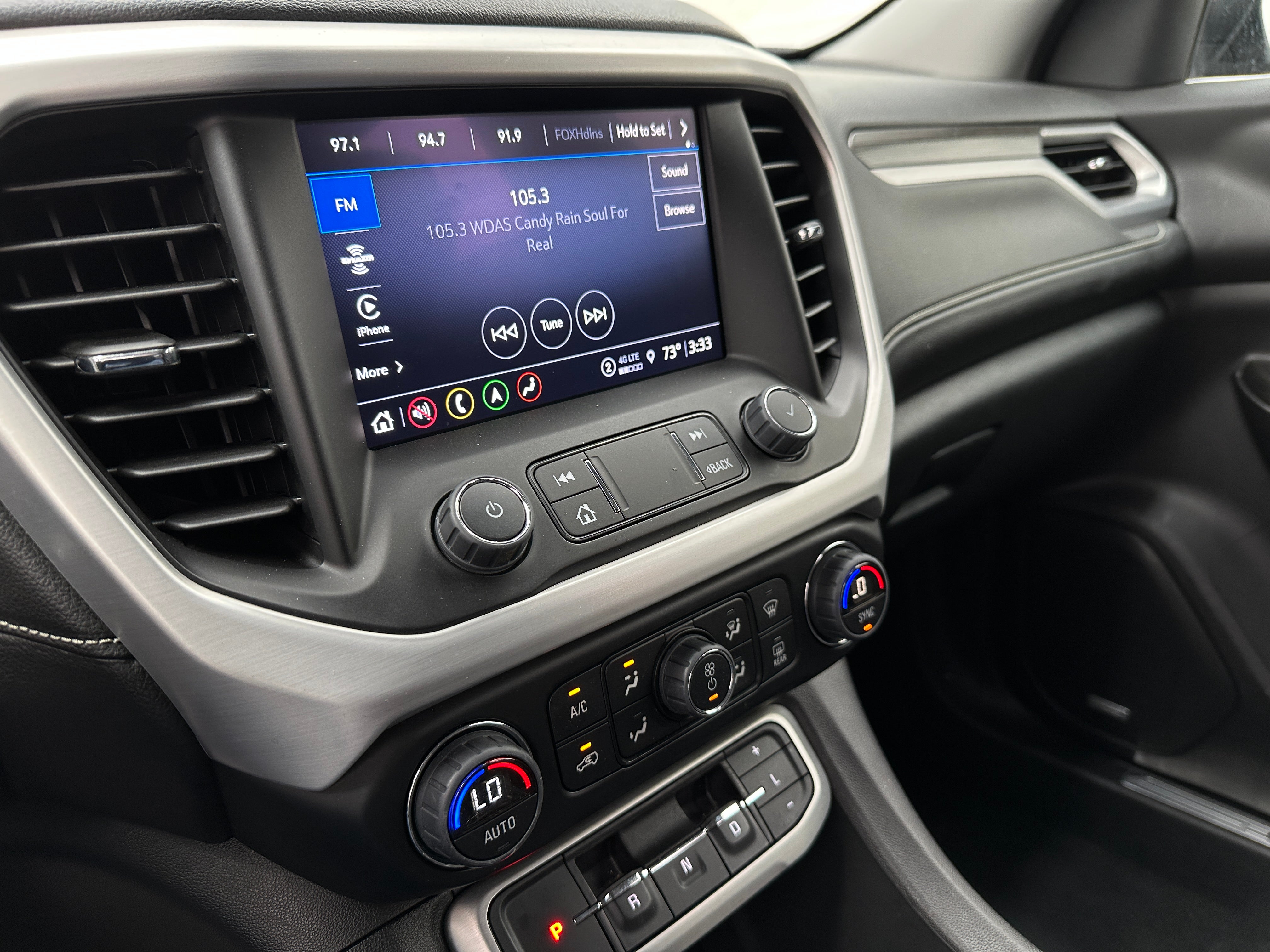 2023 GMC Acadia SLT 3