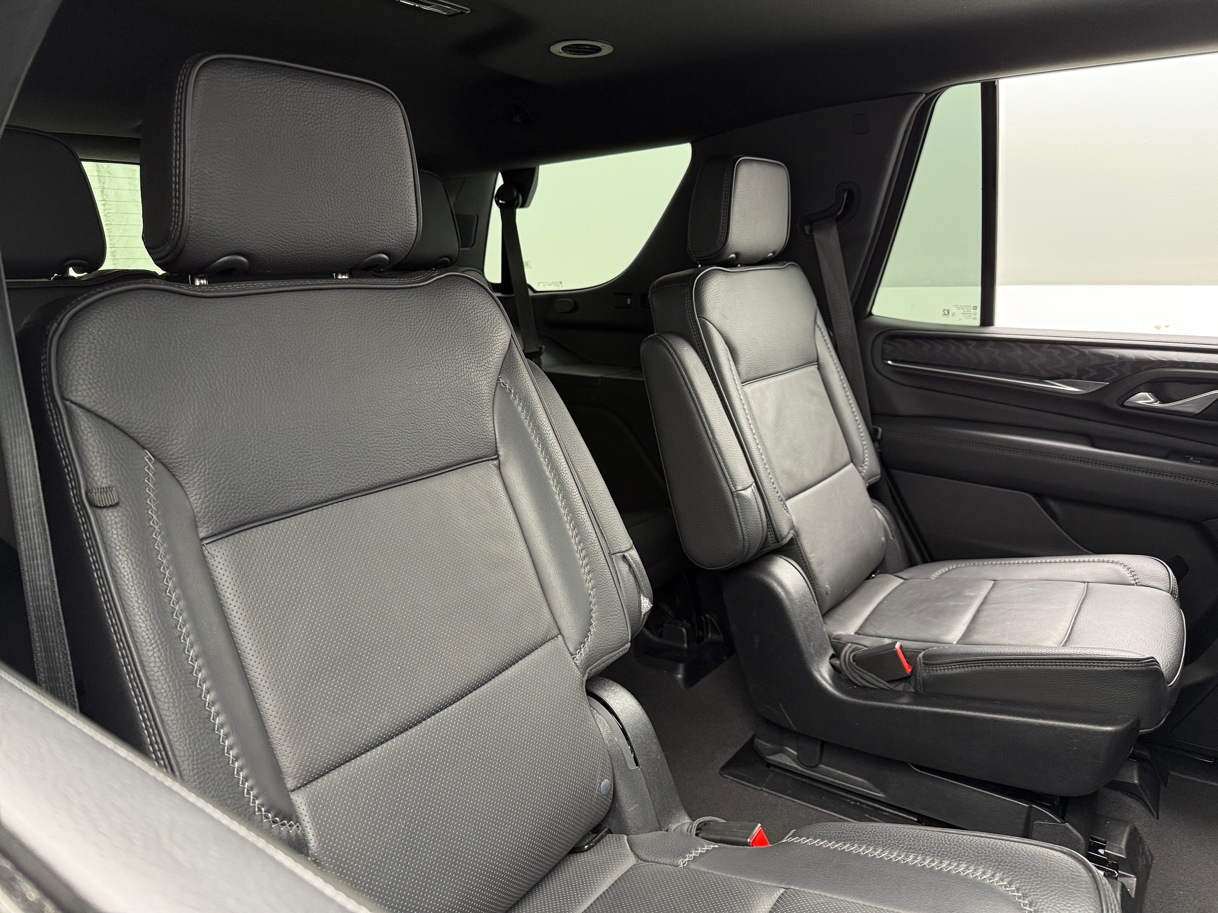 2023 GMC Yukon Denali 5