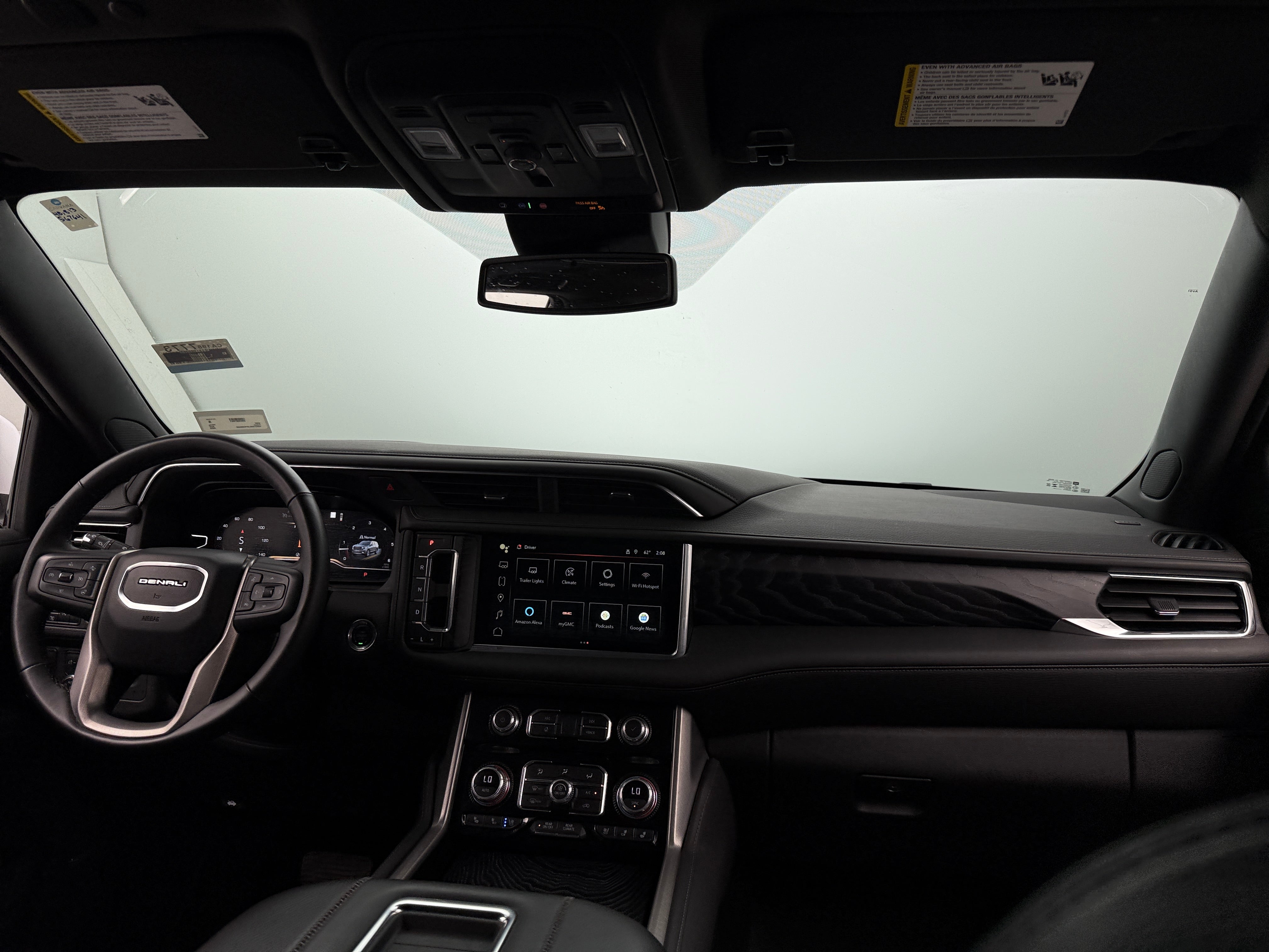 2023 GMC Yukon Denali 2