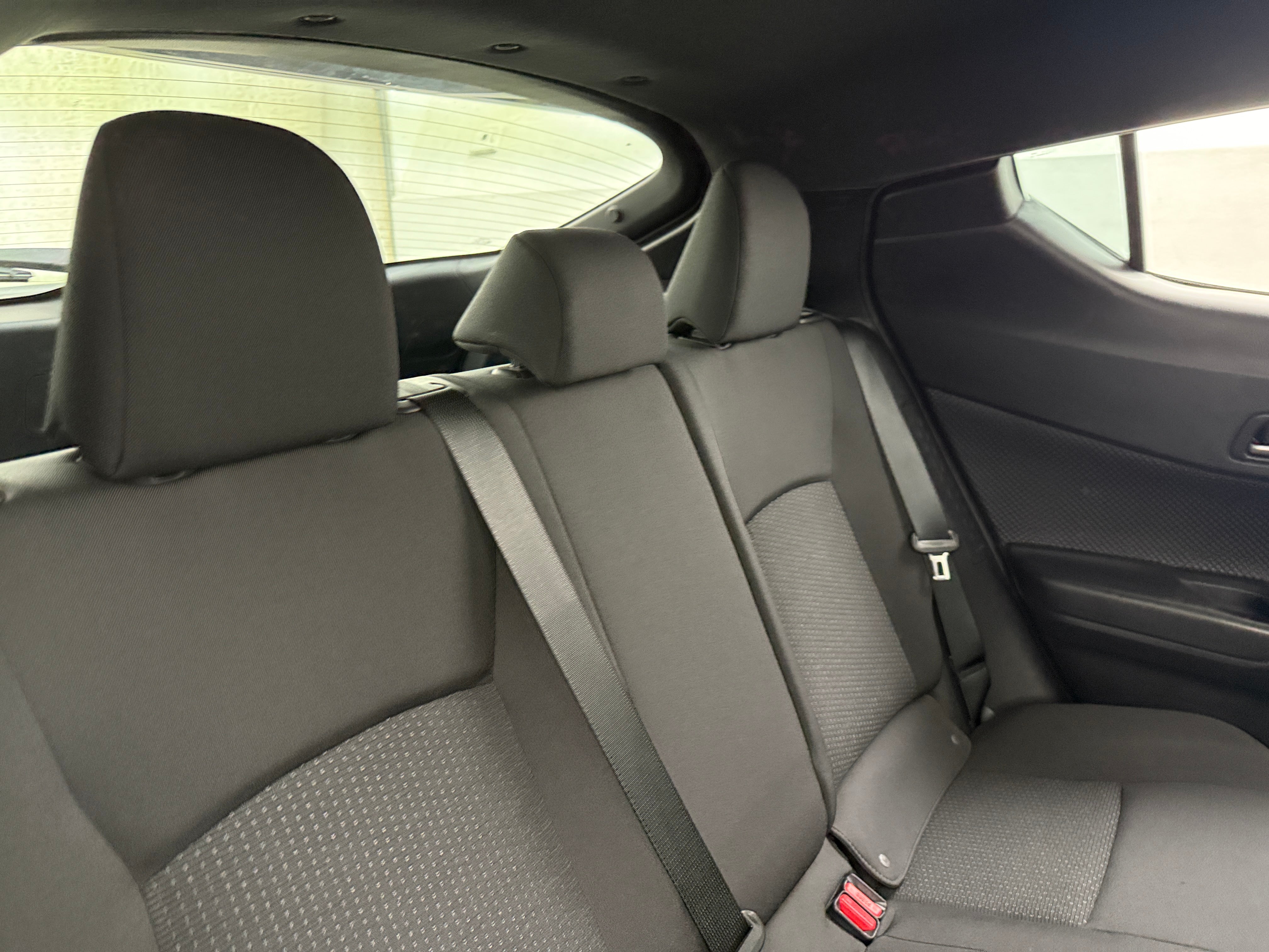 2018 Toyota C-HR XLE 6
