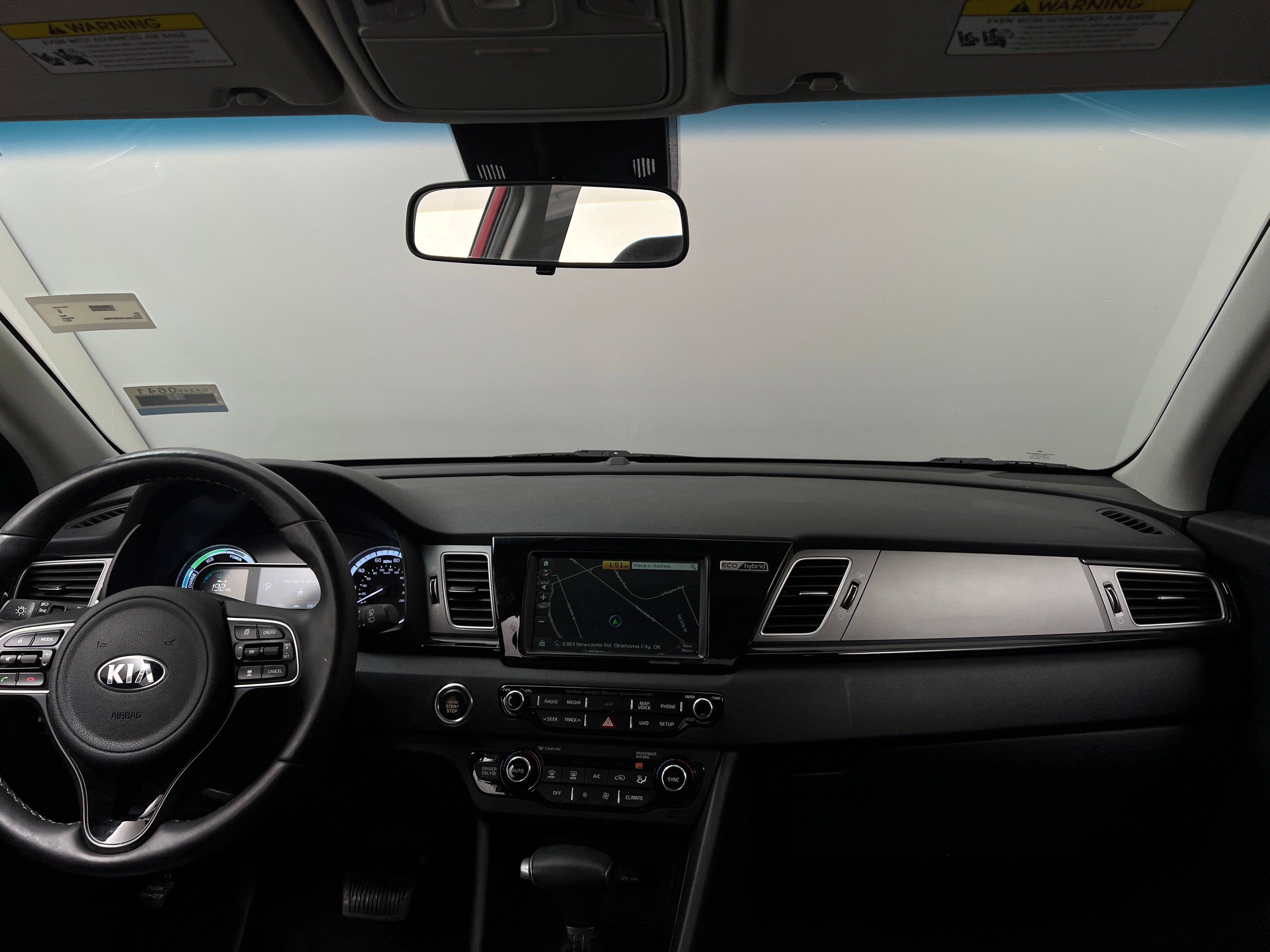 2017 Kia Niro Touring 2