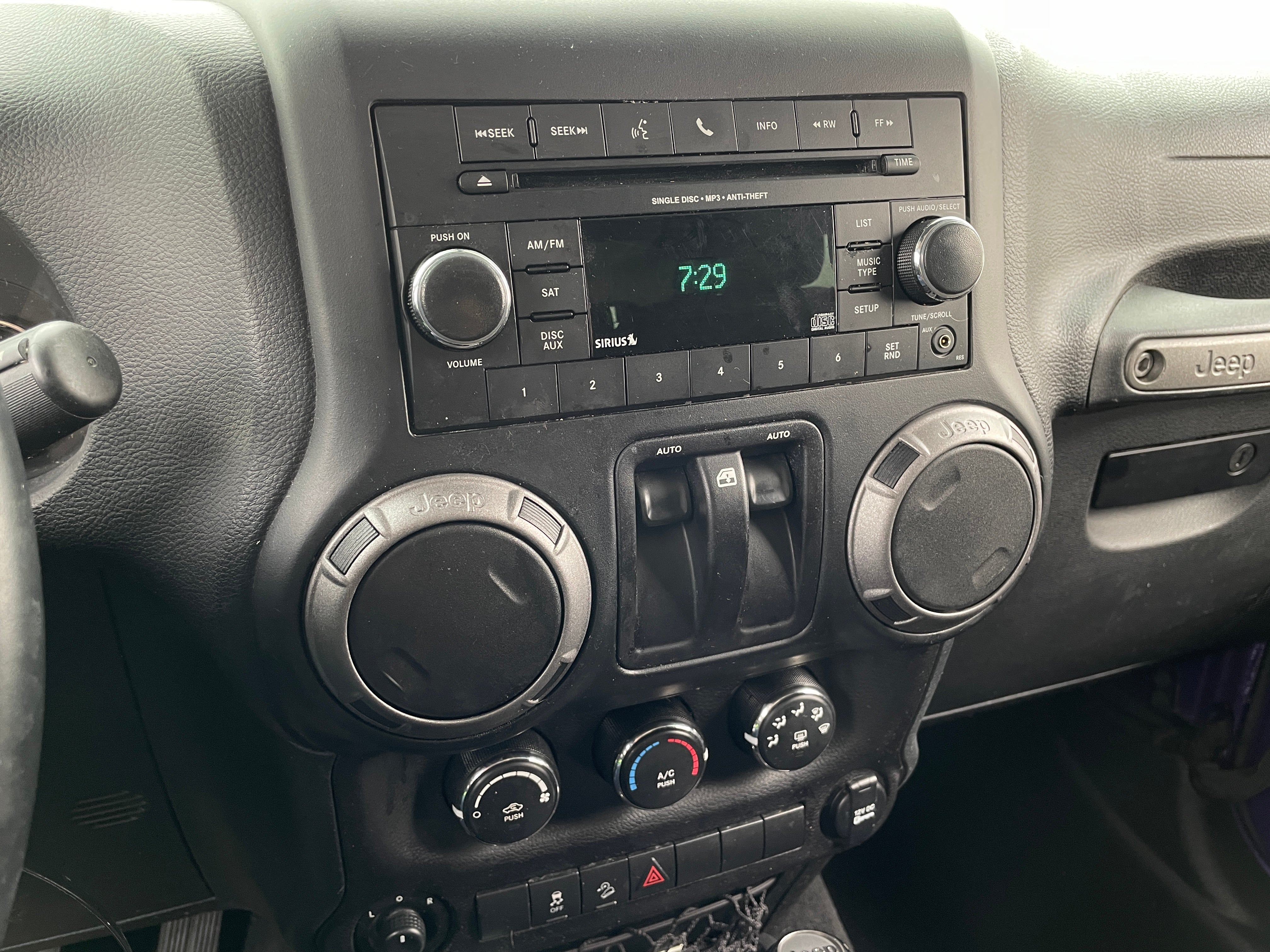 2017 Jeep Wrangler Sport S 3