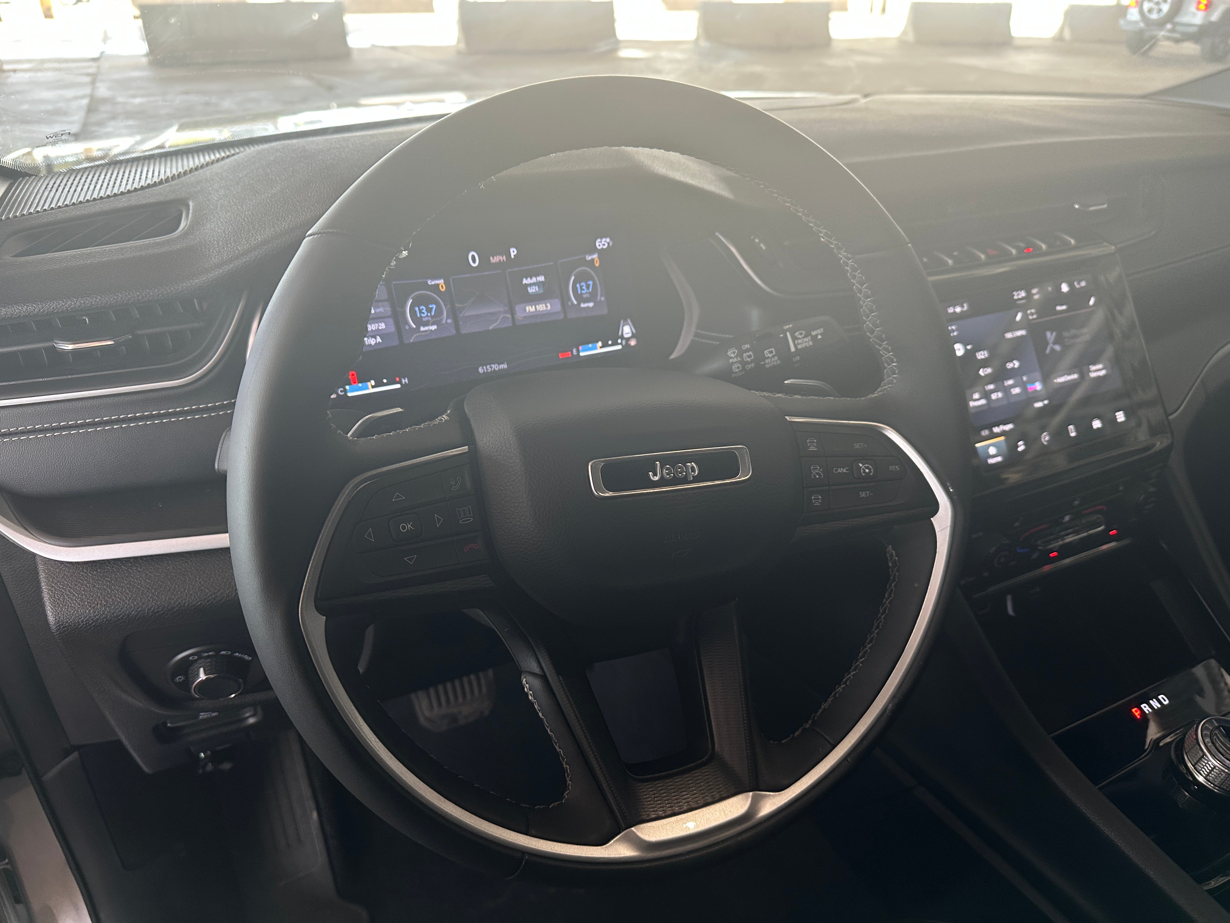 2023 Jeep Grand Cherokee L Altitude 5