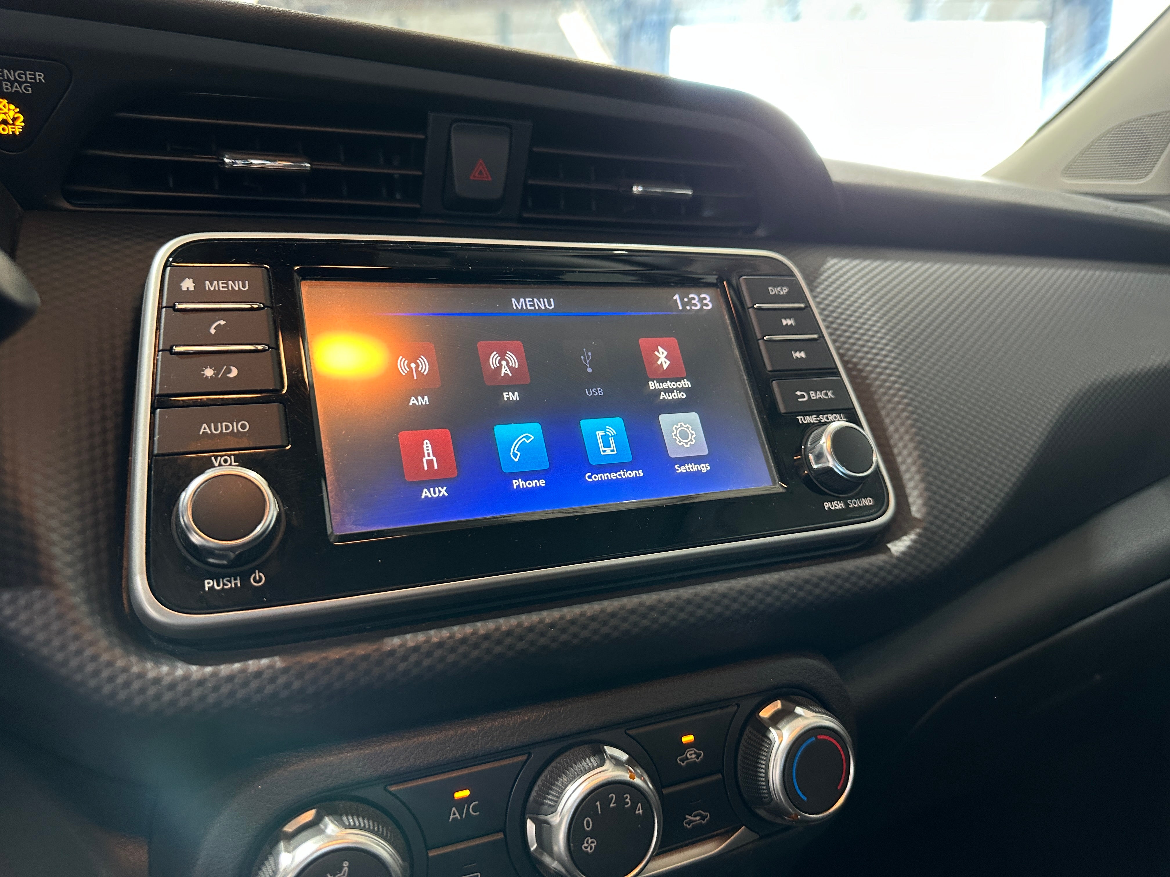 2022 Nissan Kicks S 4