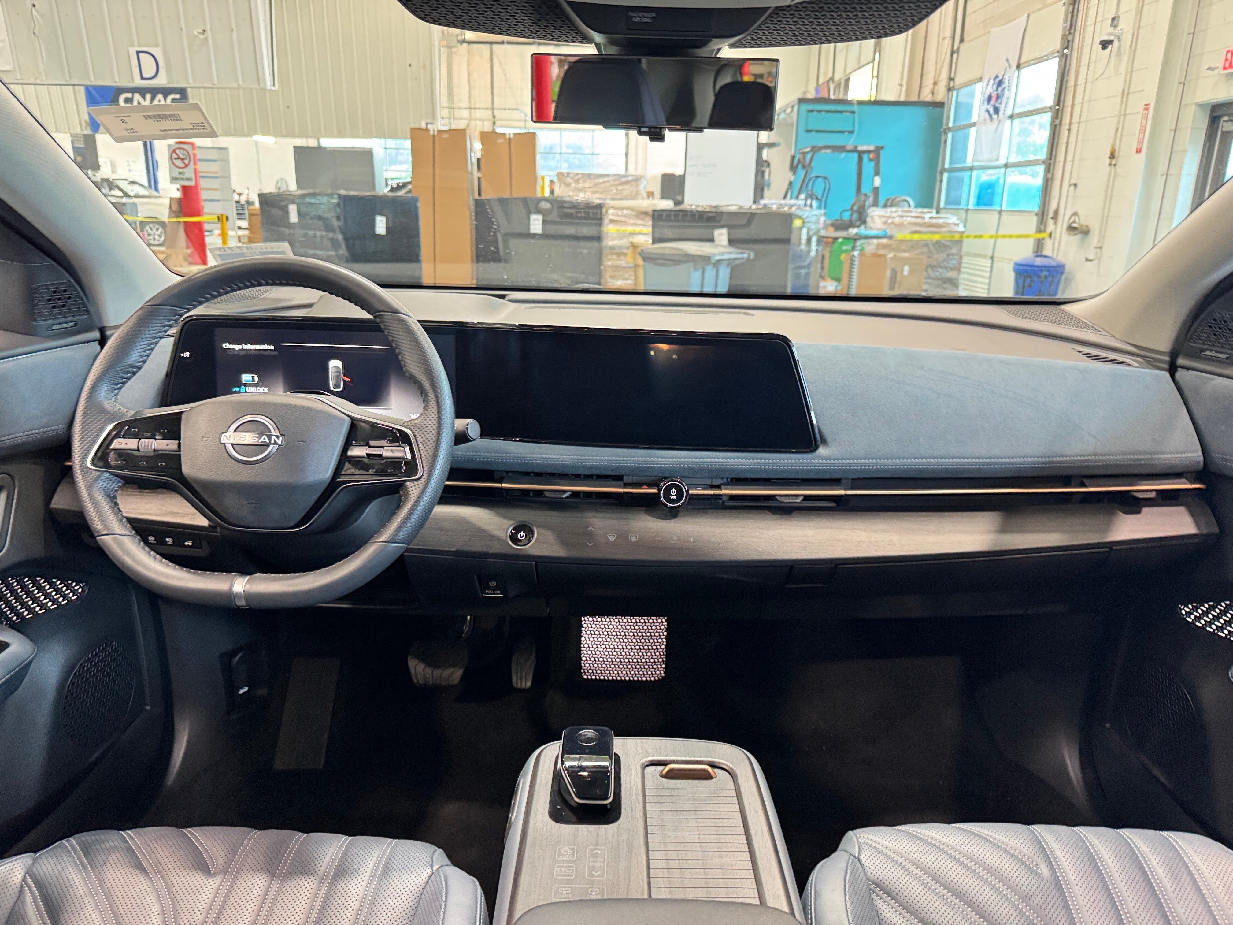 2023 Nissan Ariya Platinum+ 2