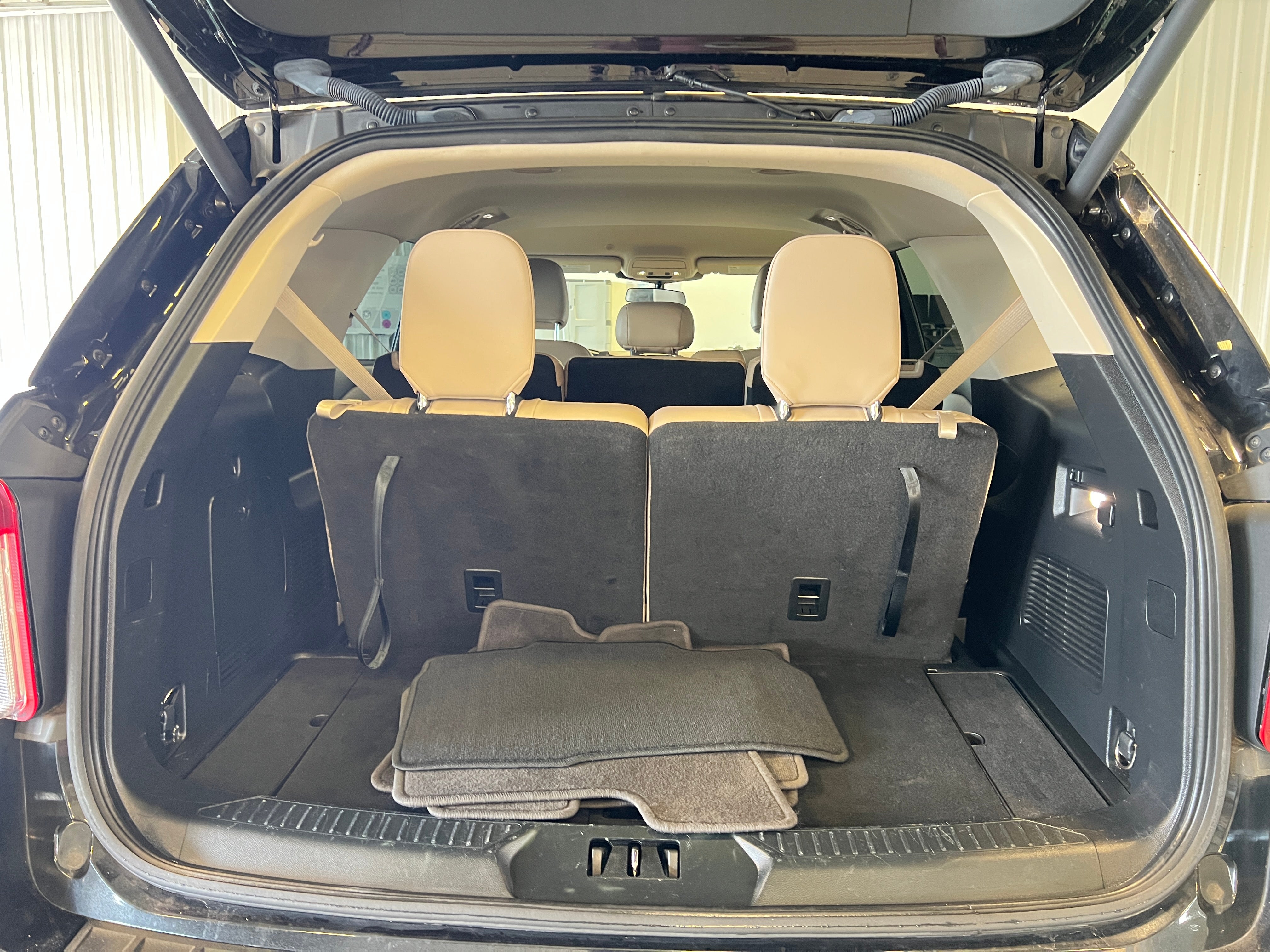 2023 Ford Explorer XLT 6