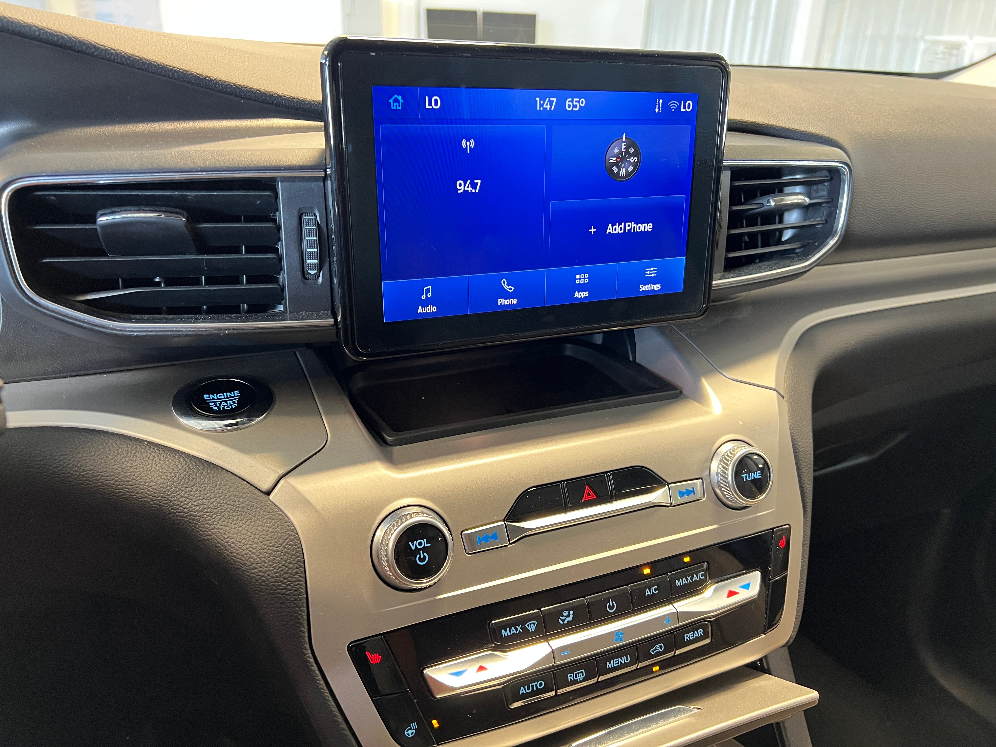 2023 Ford Explorer XLT 3