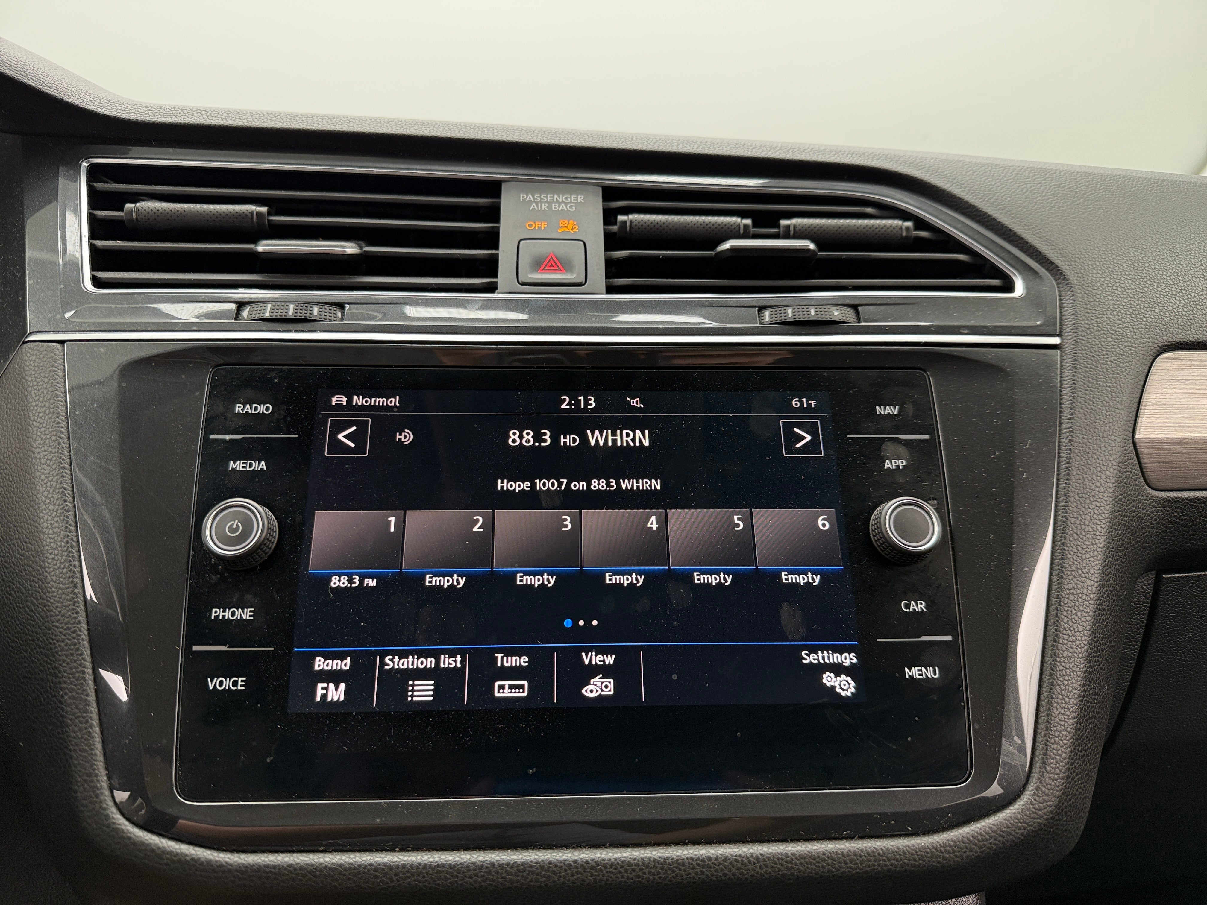 2019 Volkswagen Tiguan SEL 3