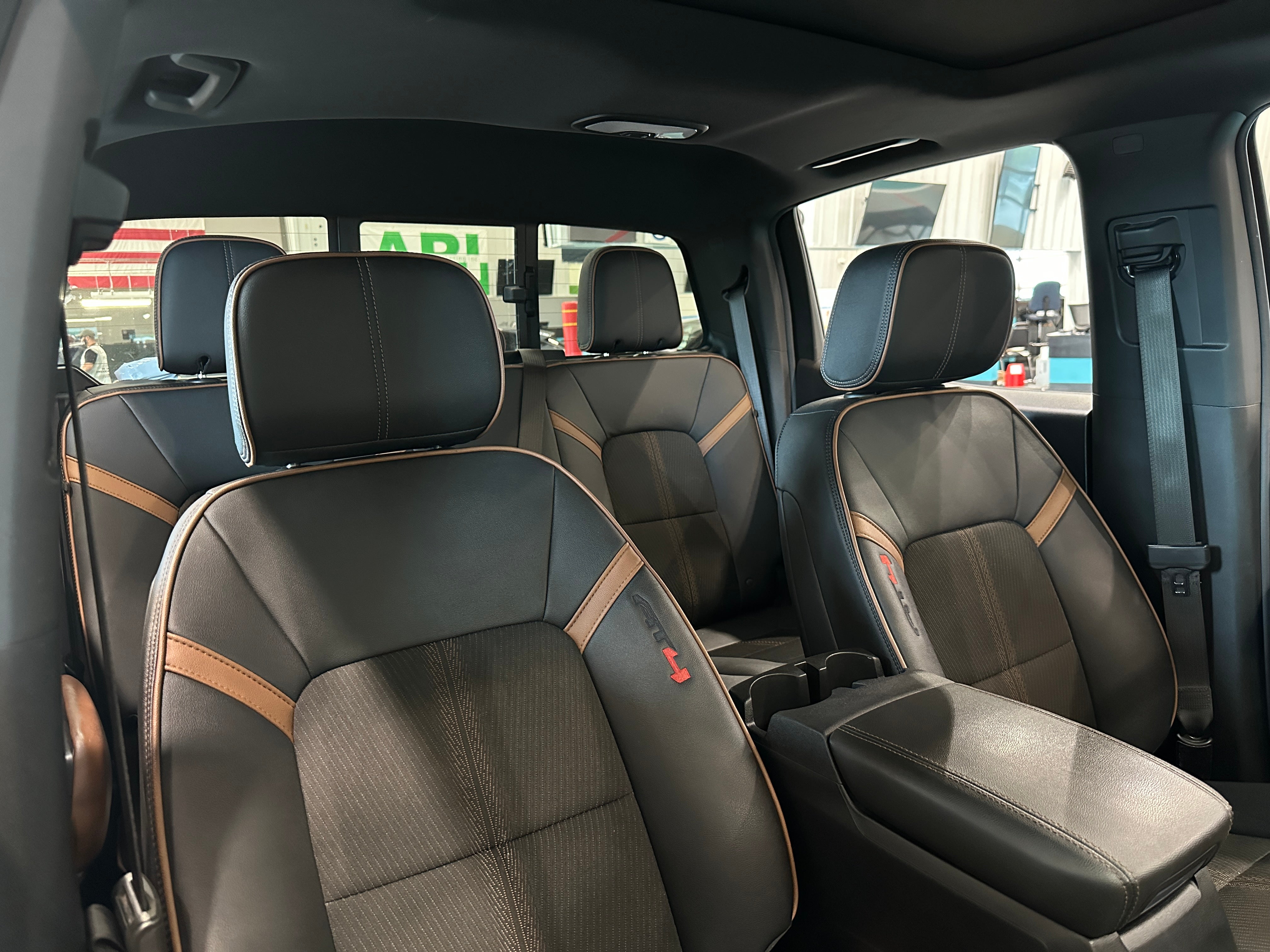 2023 GMC Canyon AT4 2