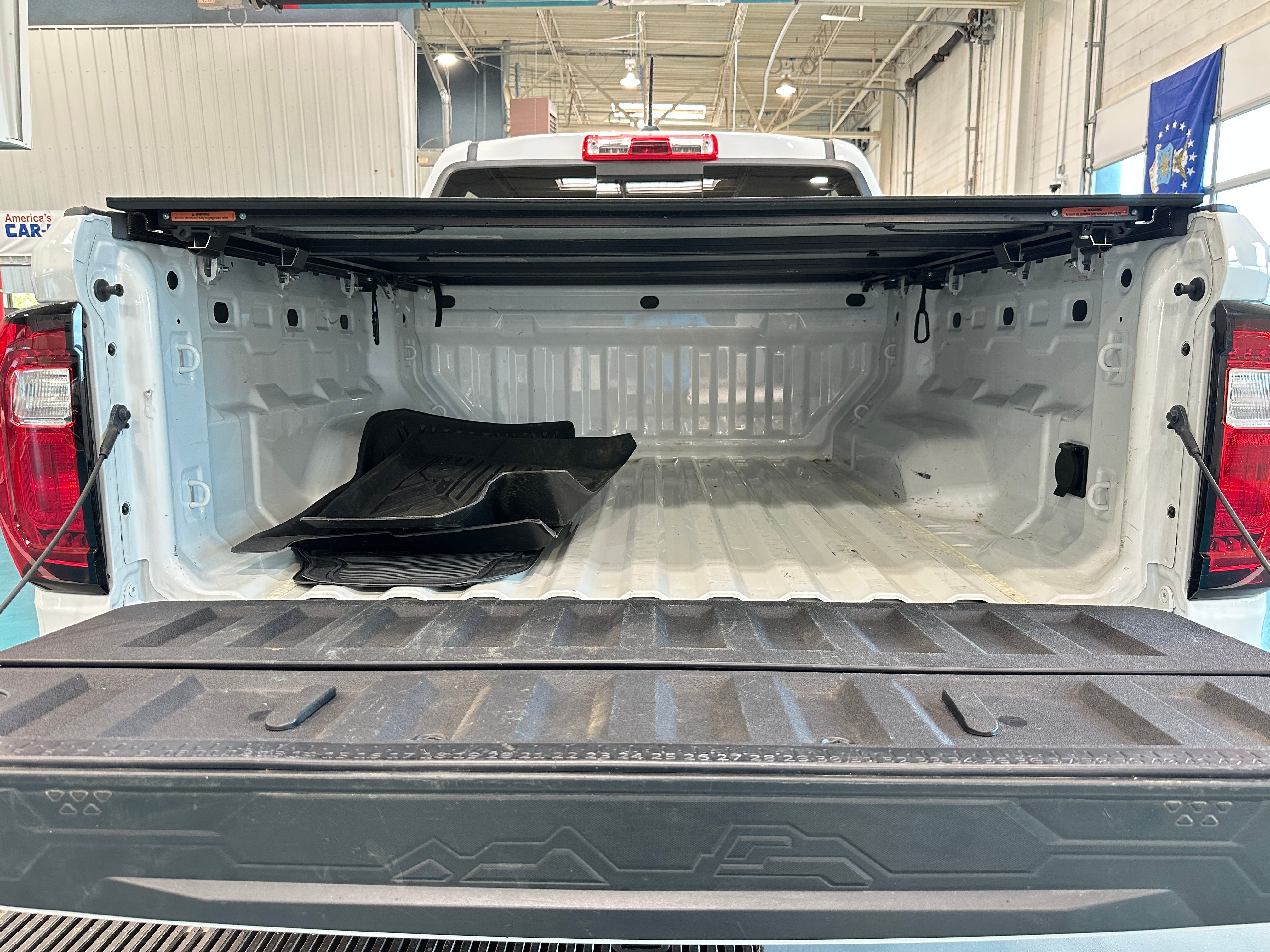 2023 GMC Canyon AT4 7