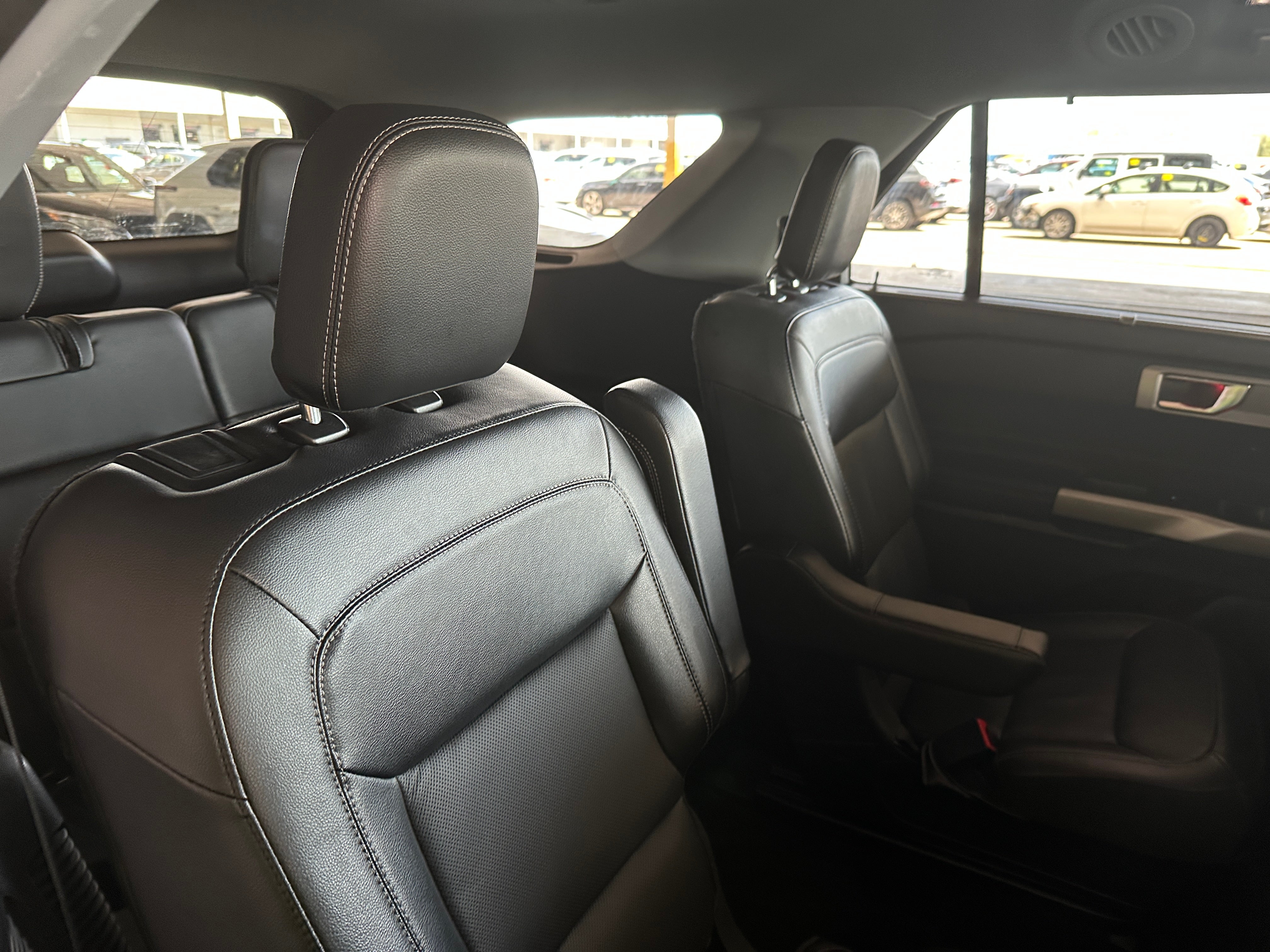 2022 Ford Explorer Limited 5