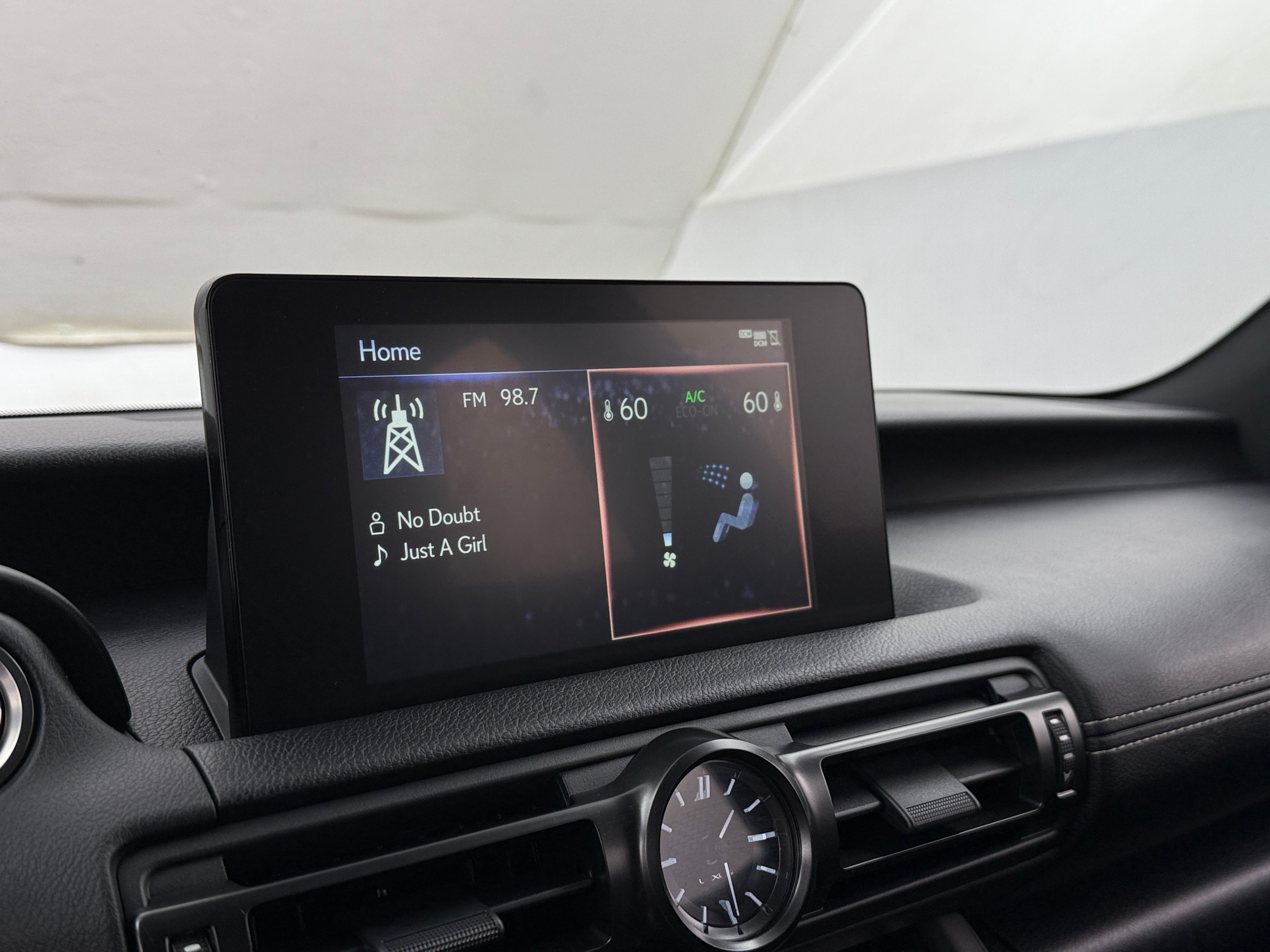 2023 Lexus IS 350 3