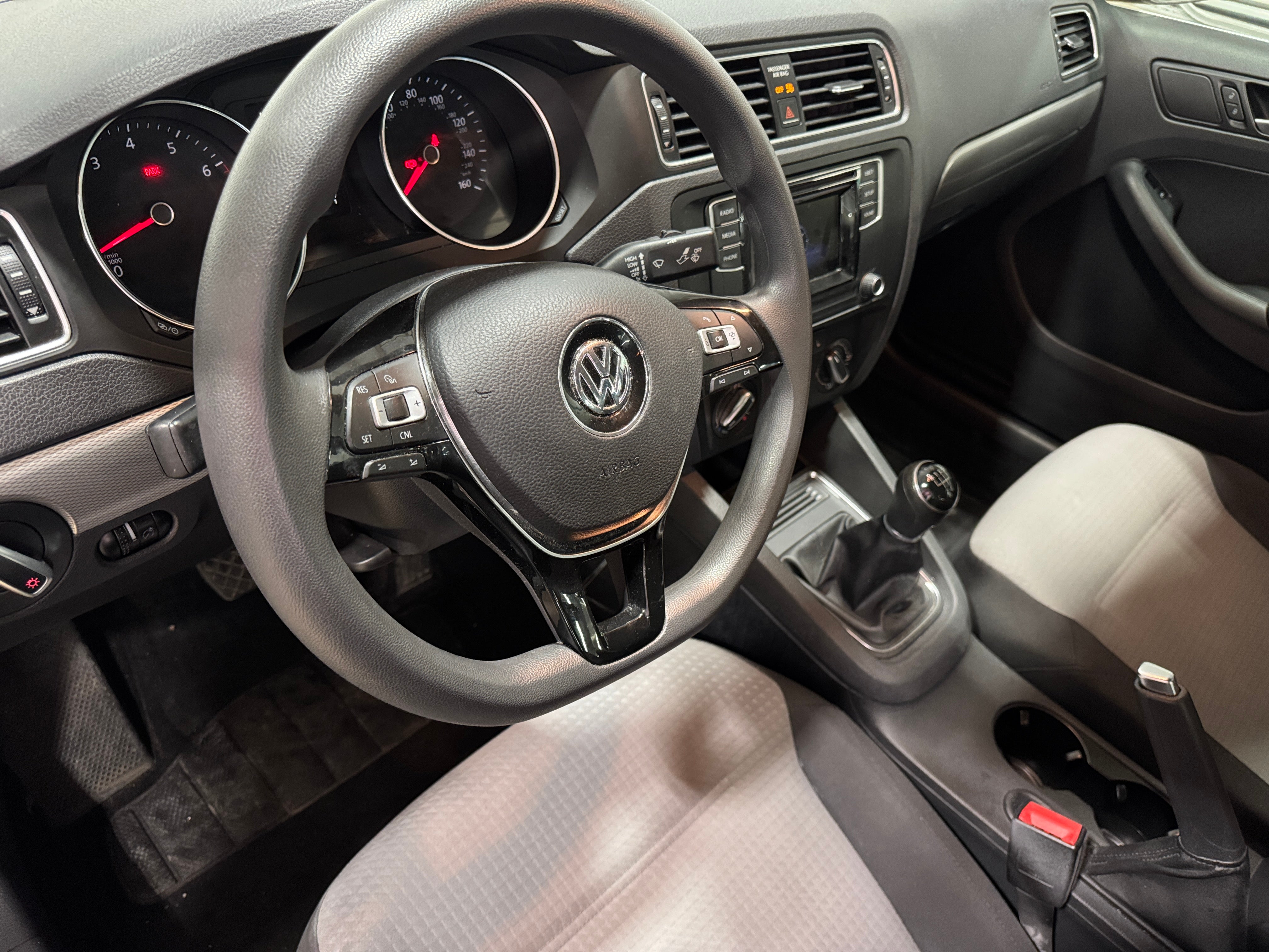 2017 Volkswagen Jetta S 3