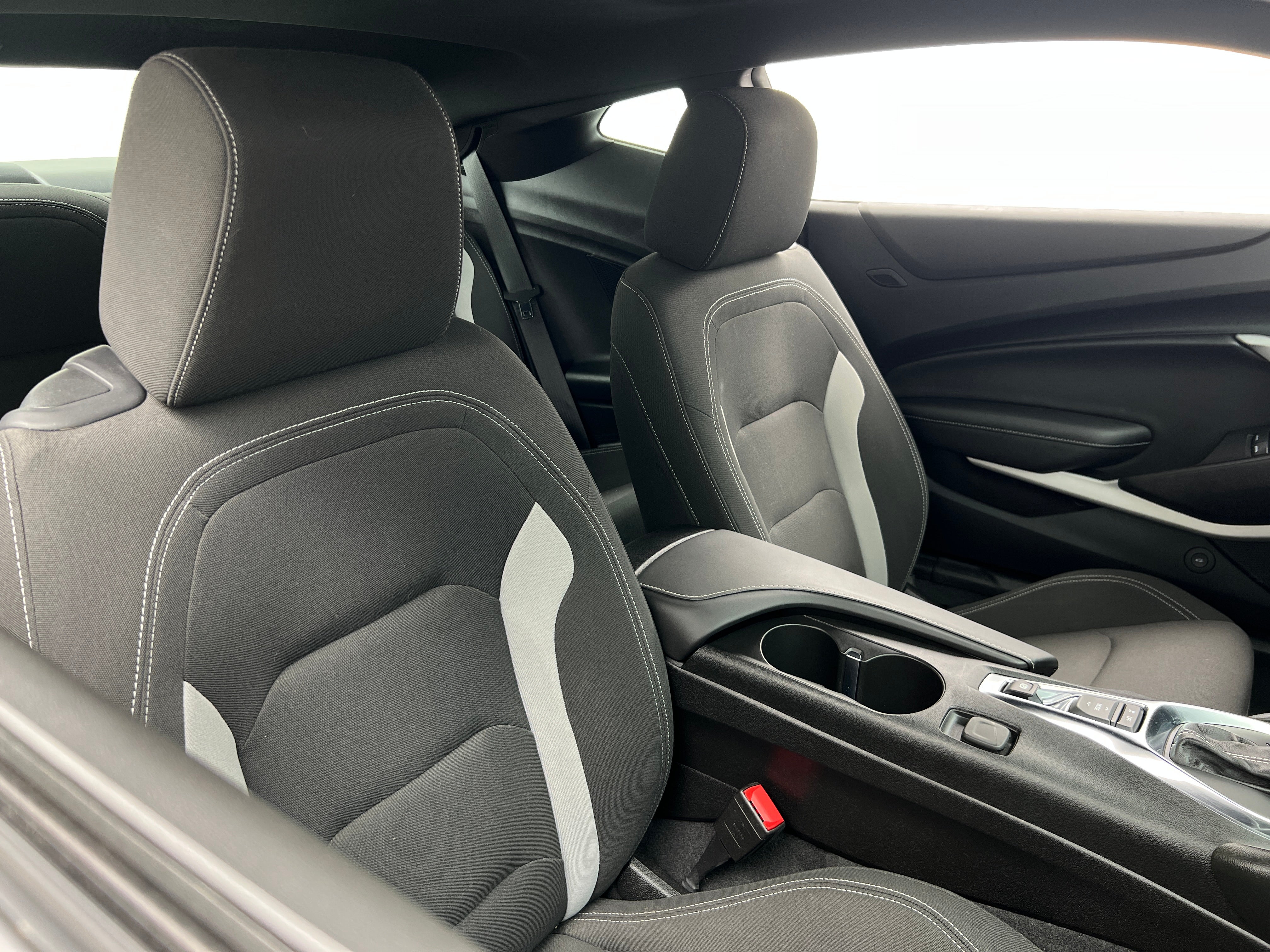 2021 Chevrolet Camaro  2