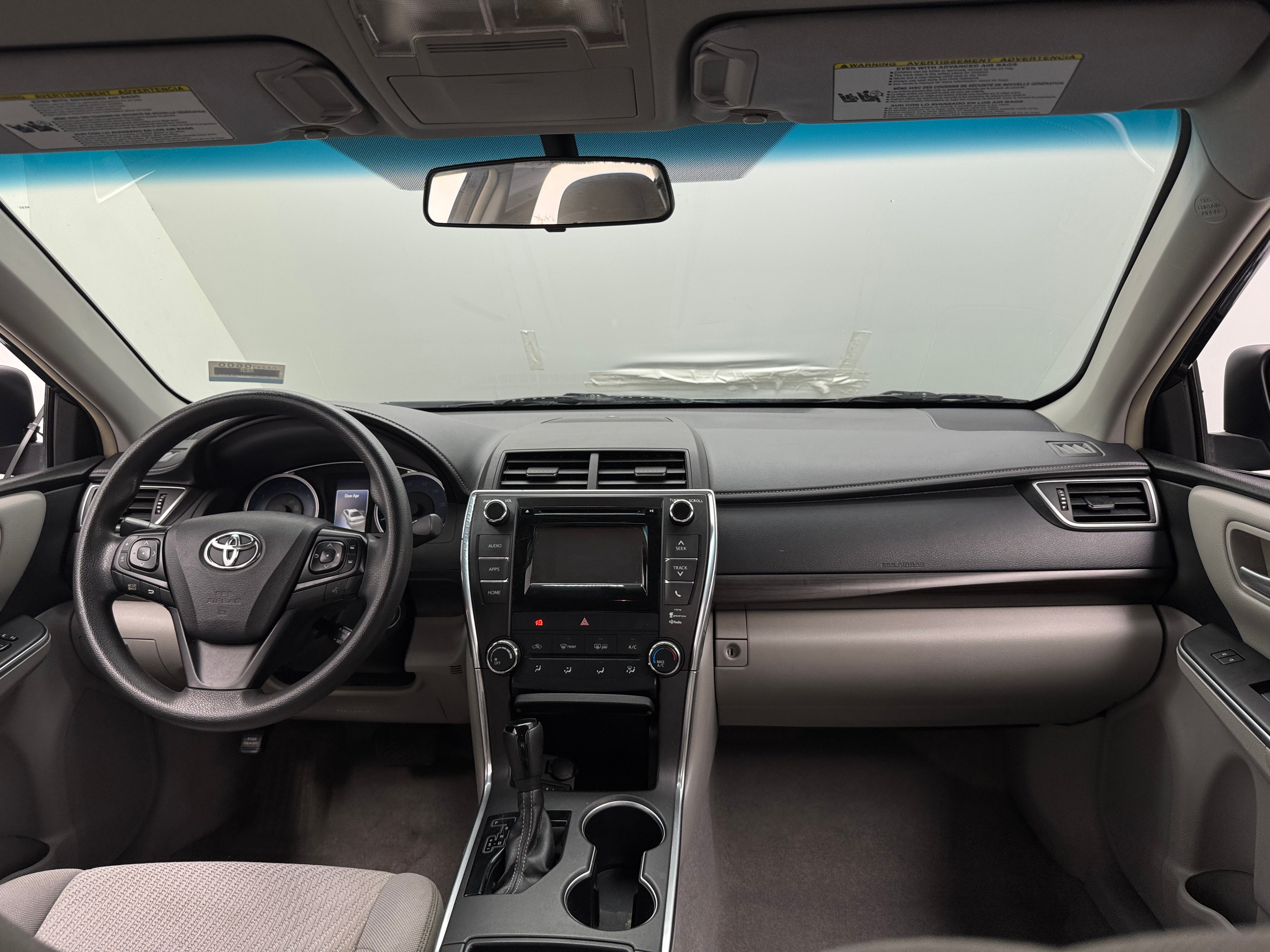 2015 Toyota Camry LE 3