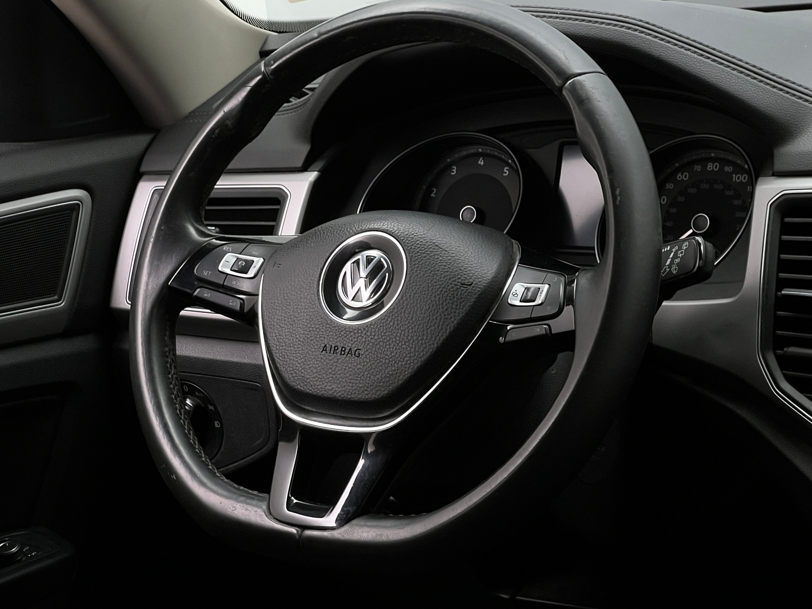Thumbnail: 2019 Volkswagen Atlas - 4