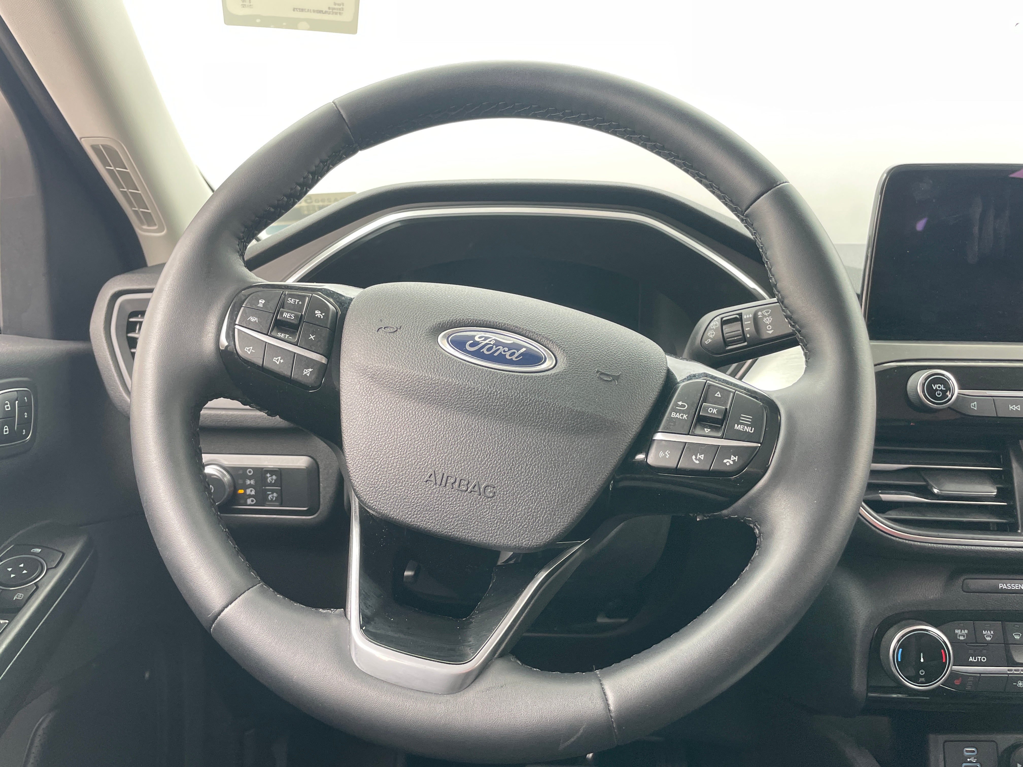 2022 Ford Escape Titanium 4