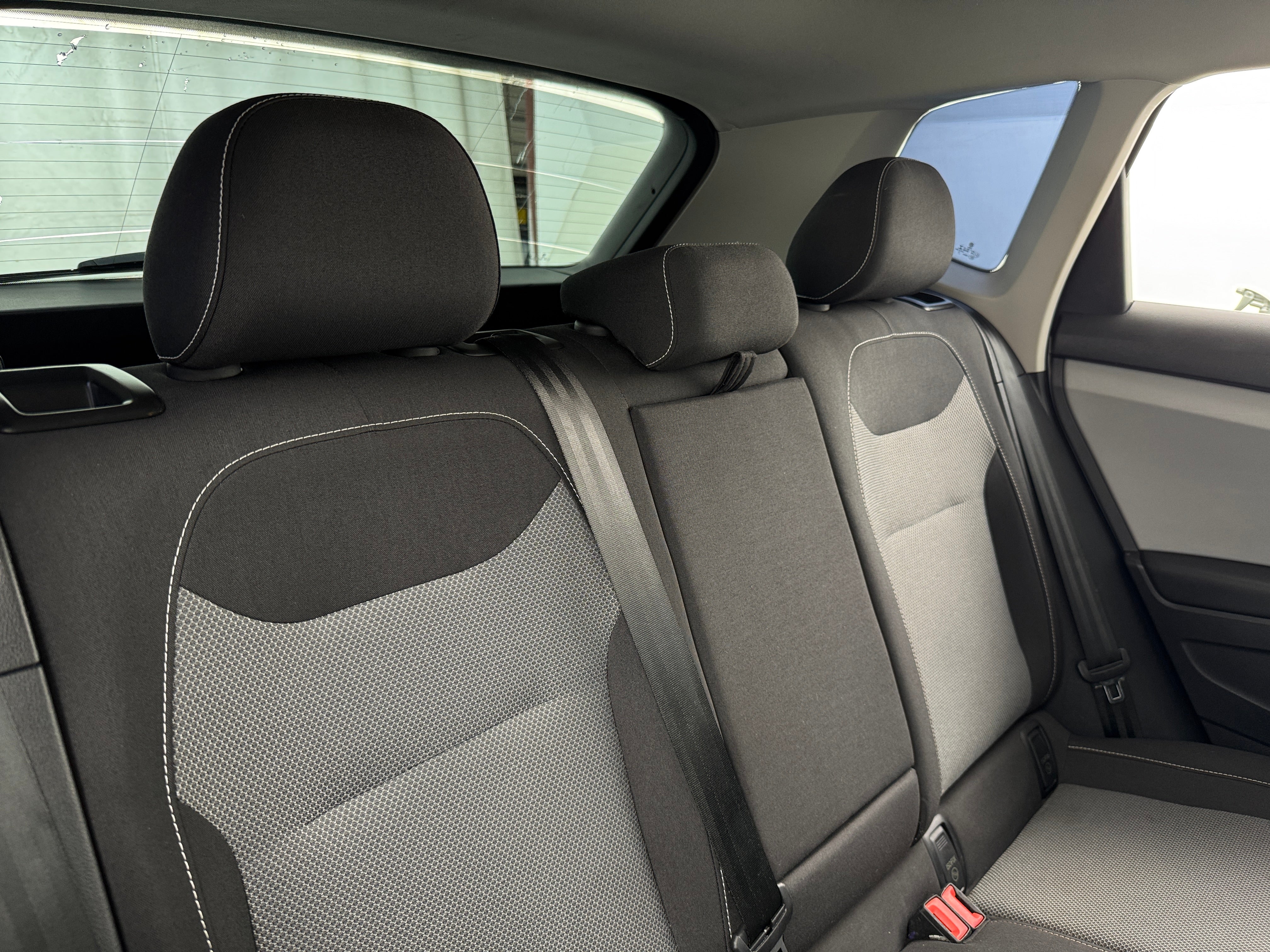 2022 Volkswagen Taos S 6