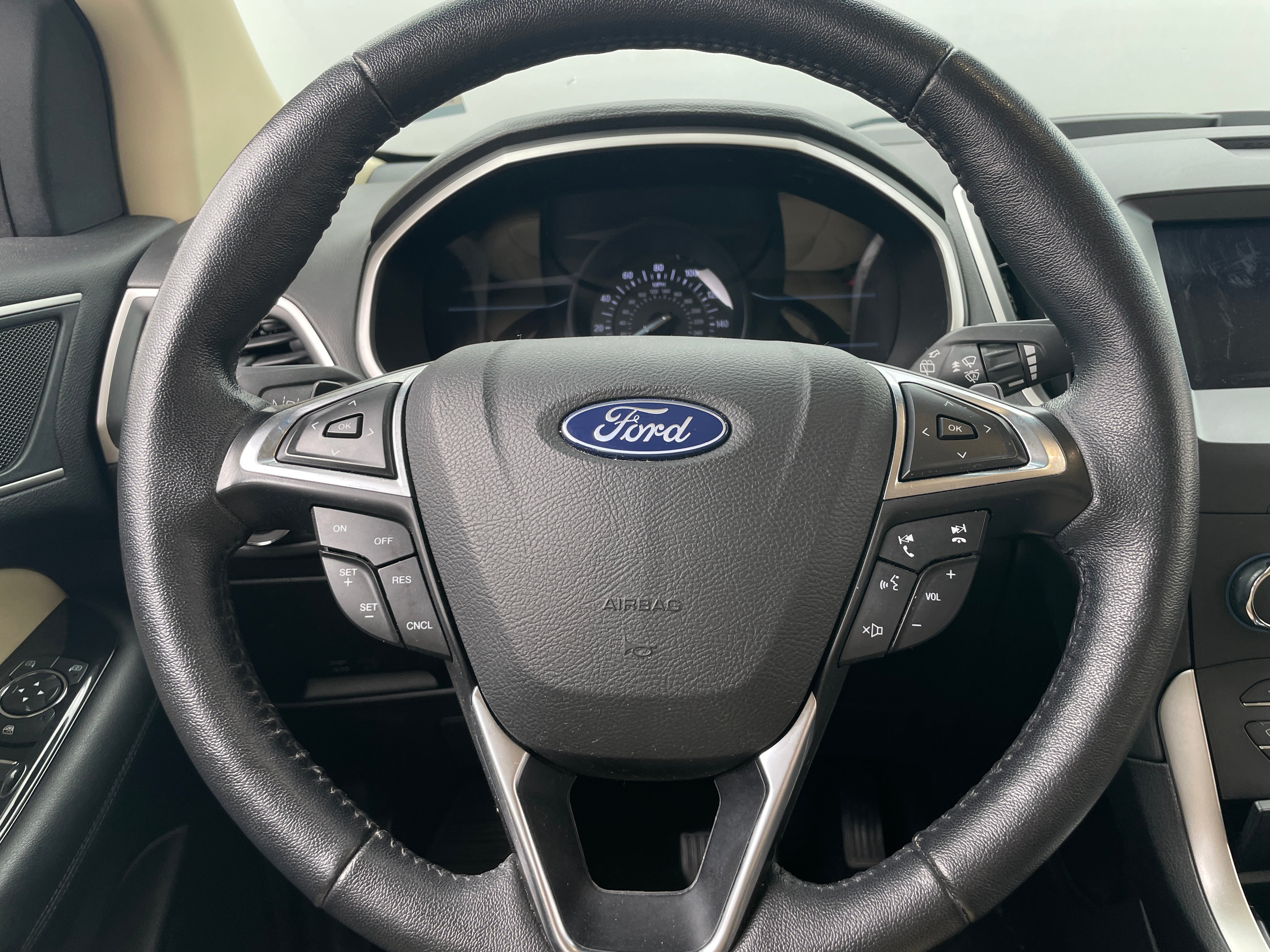 2020 Ford Edge SEL 4