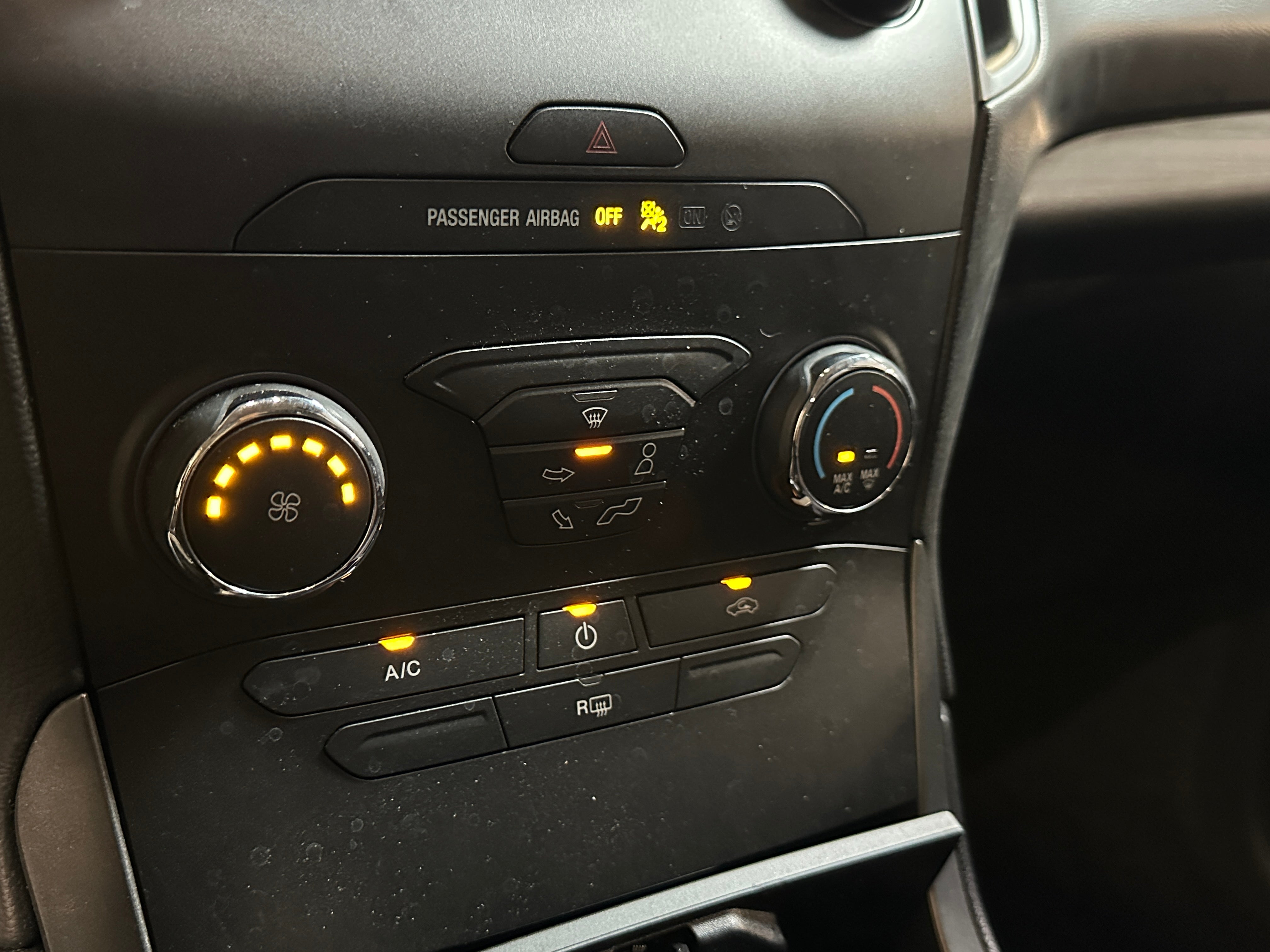 2019 Ford Edge SE 4