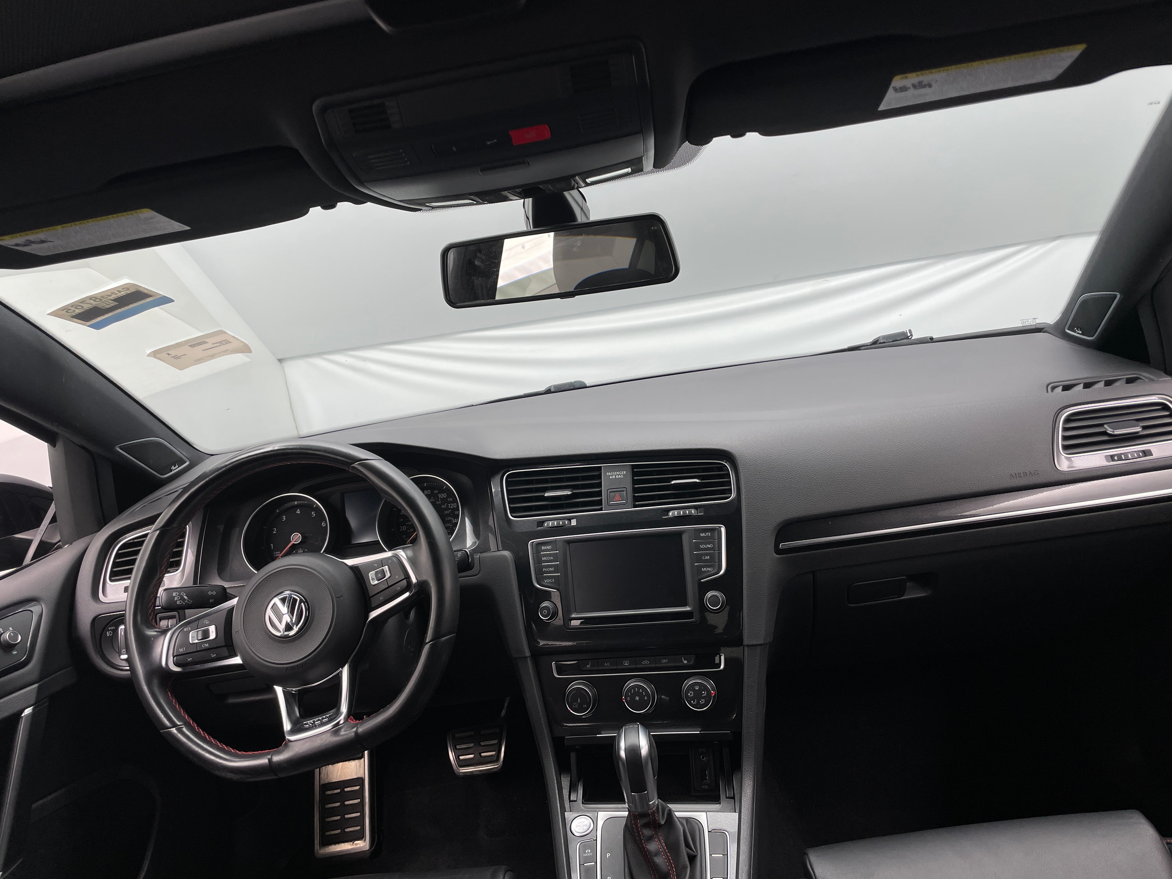 2017 Volkswagen Golf GTI SE 3