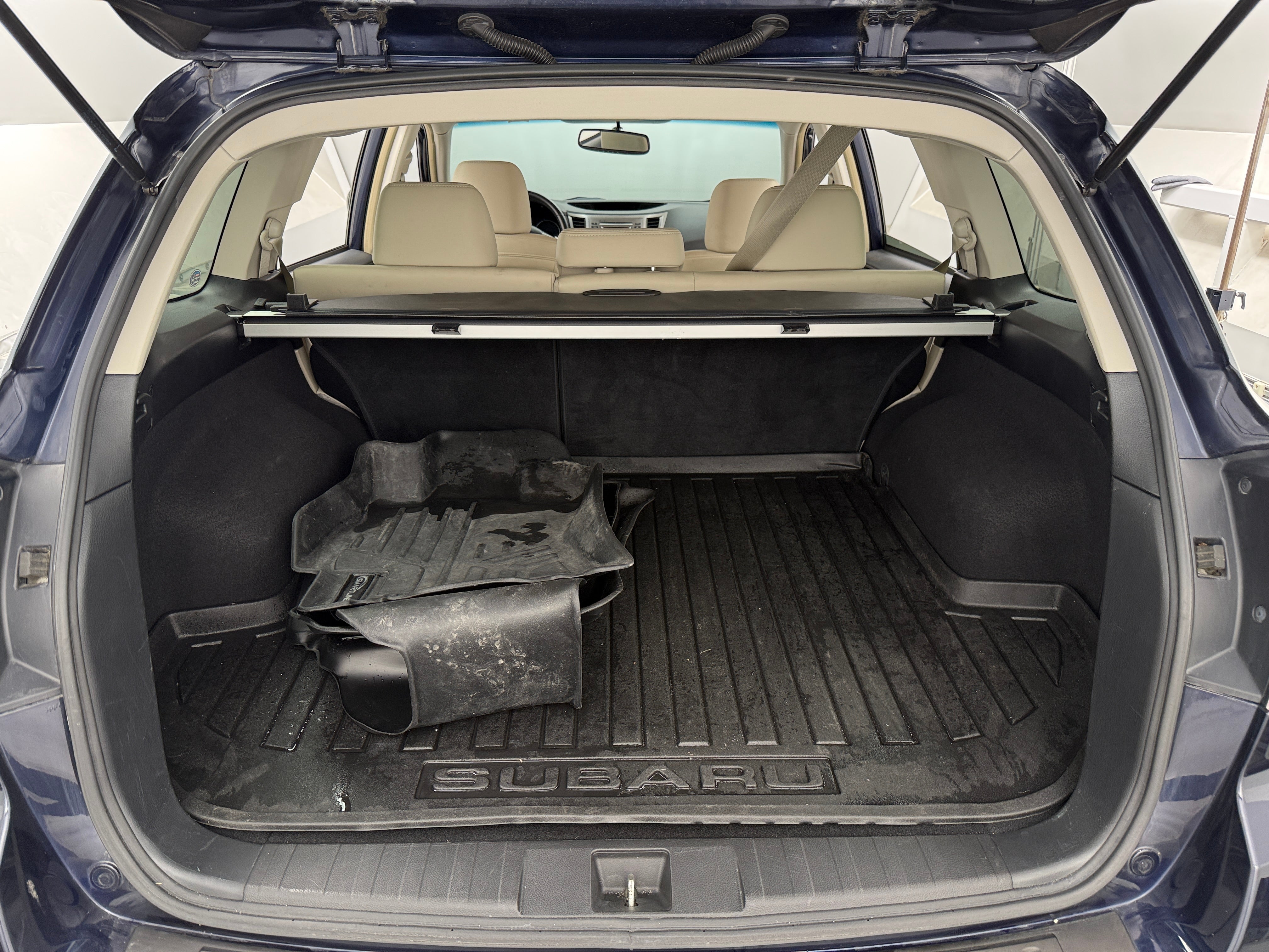 2014 Subaru Outback 2.5i Limited 6